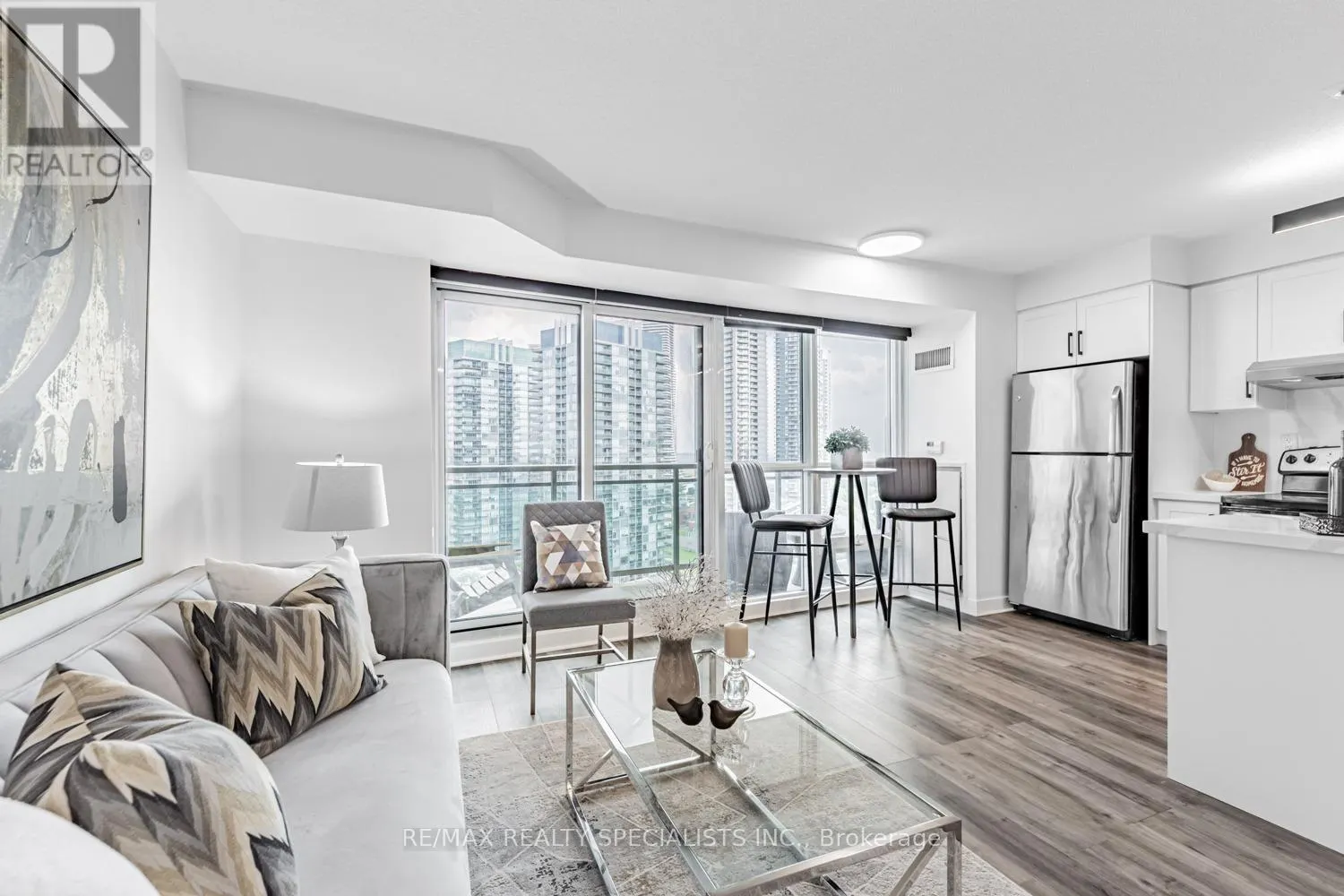 1714 - 155 LEGION ROAD N