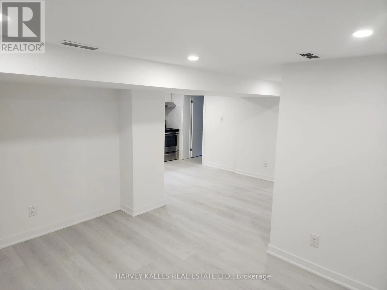 LOWER - 31 FAIRLIN DRIVE