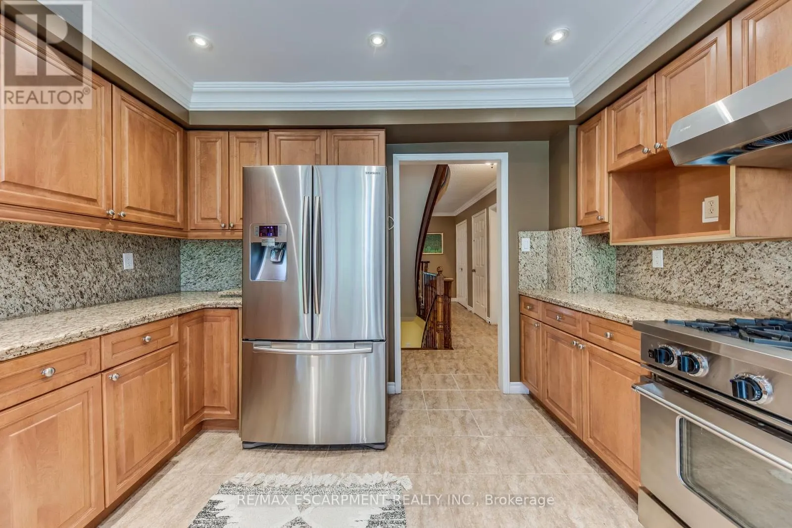 1246 SADDLER CIRCLE