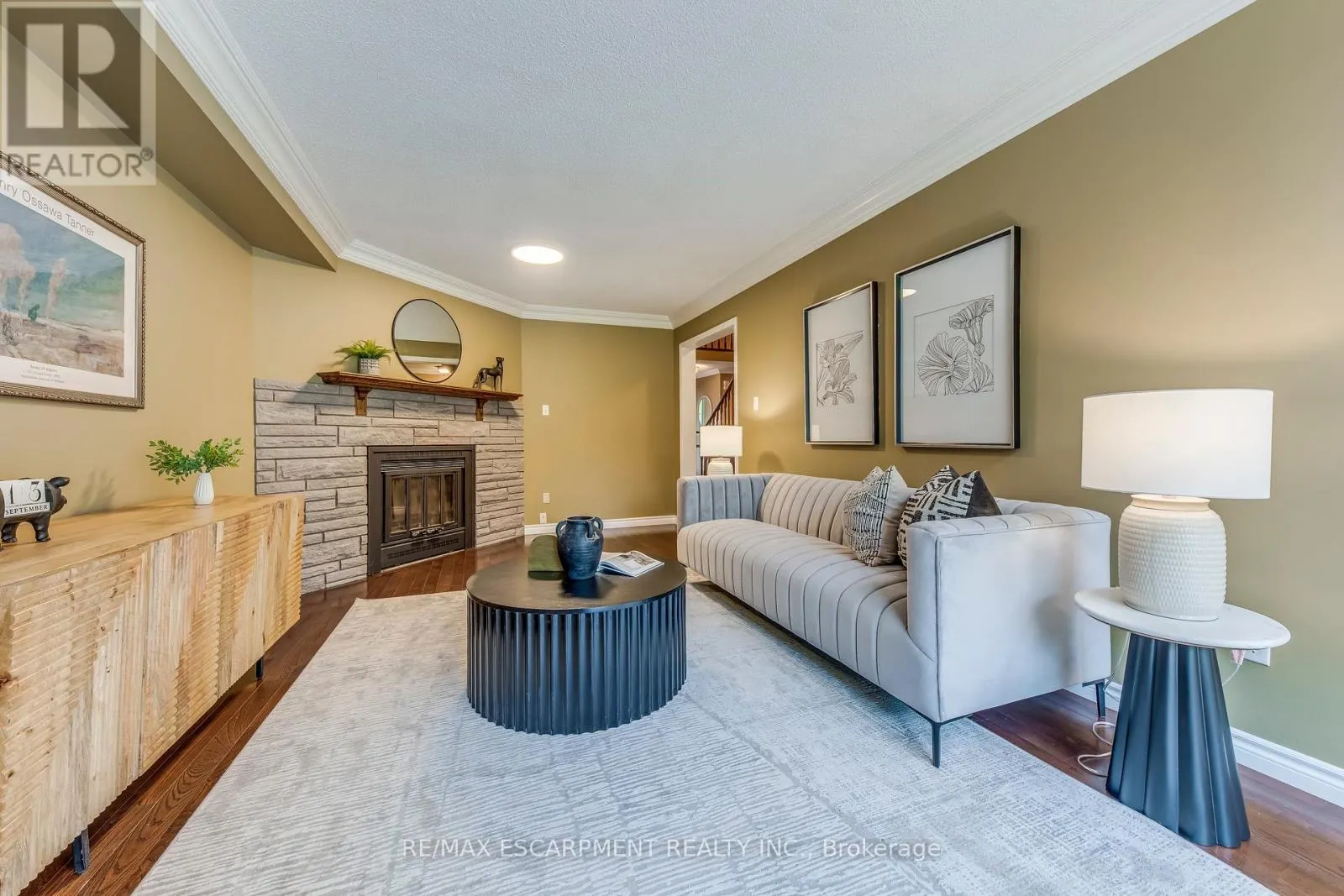 1246 SADDLER CIRCLE