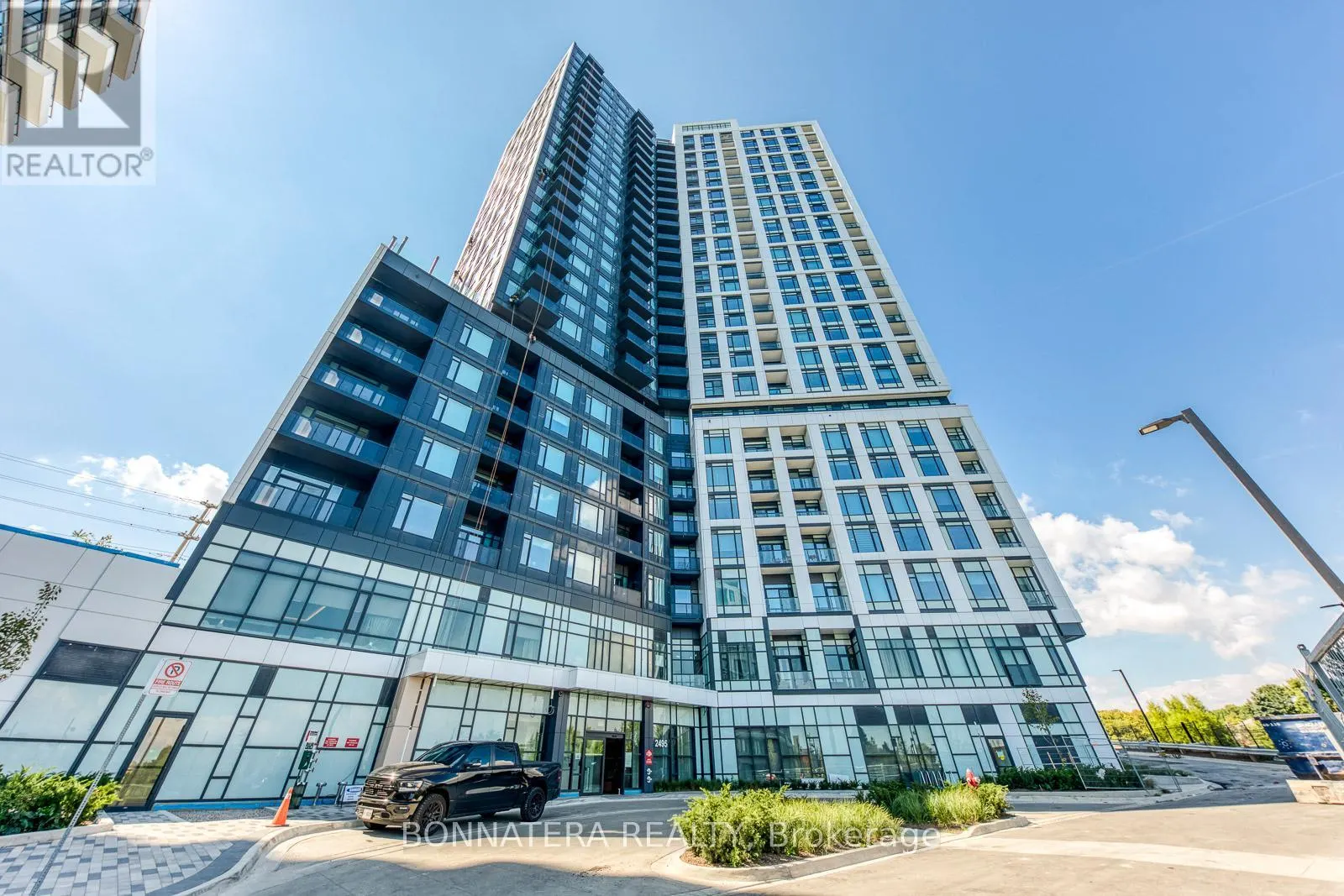 2302 - 2495 EGLINTON AVENUE W