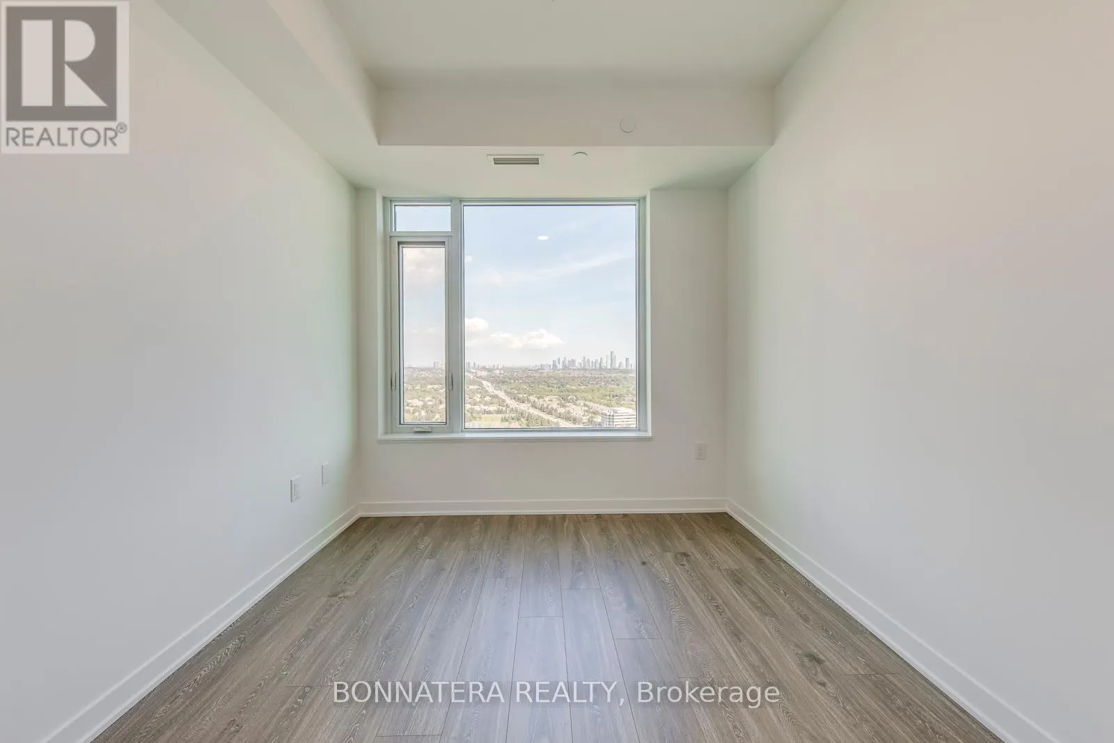 2302 - 2495 EGLINTON AVENUE W