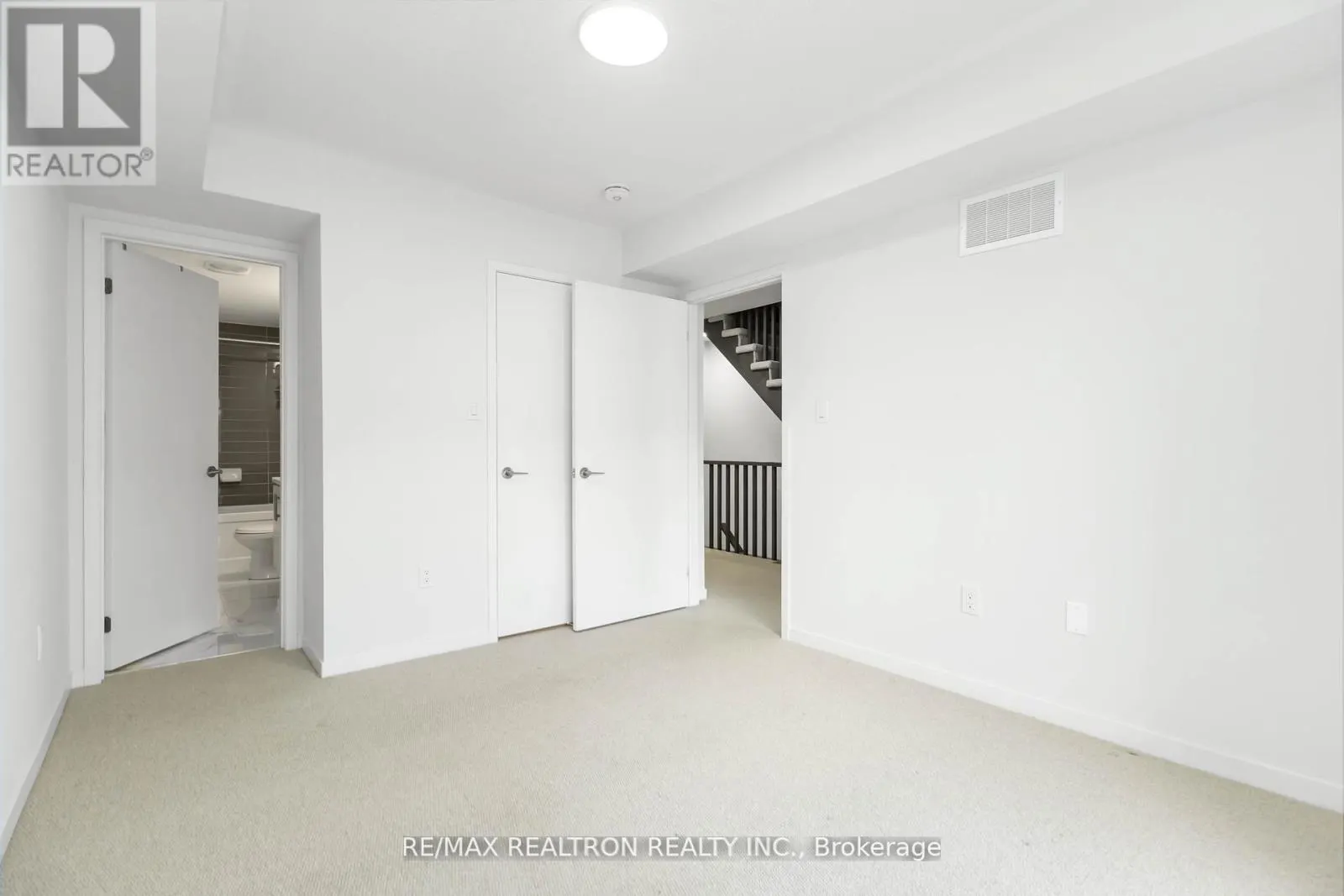 89 - 20 WILLIAM JACKSON WAY