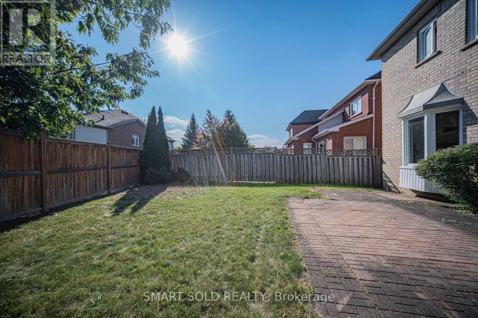 5685 BELL HARBOUR DRIVE