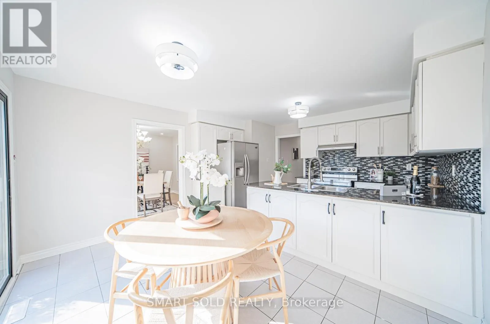 5685 BELL HARBOUR DRIVE