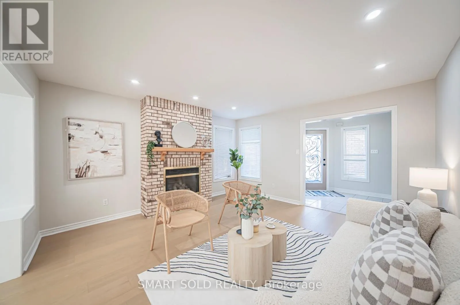 5685 BELL HARBOUR DRIVE