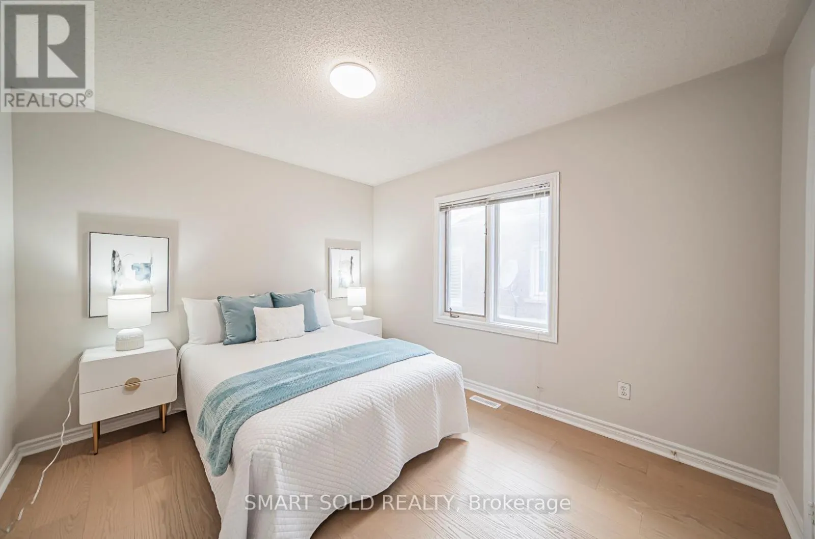5685 BELL HARBOUR DRIVE