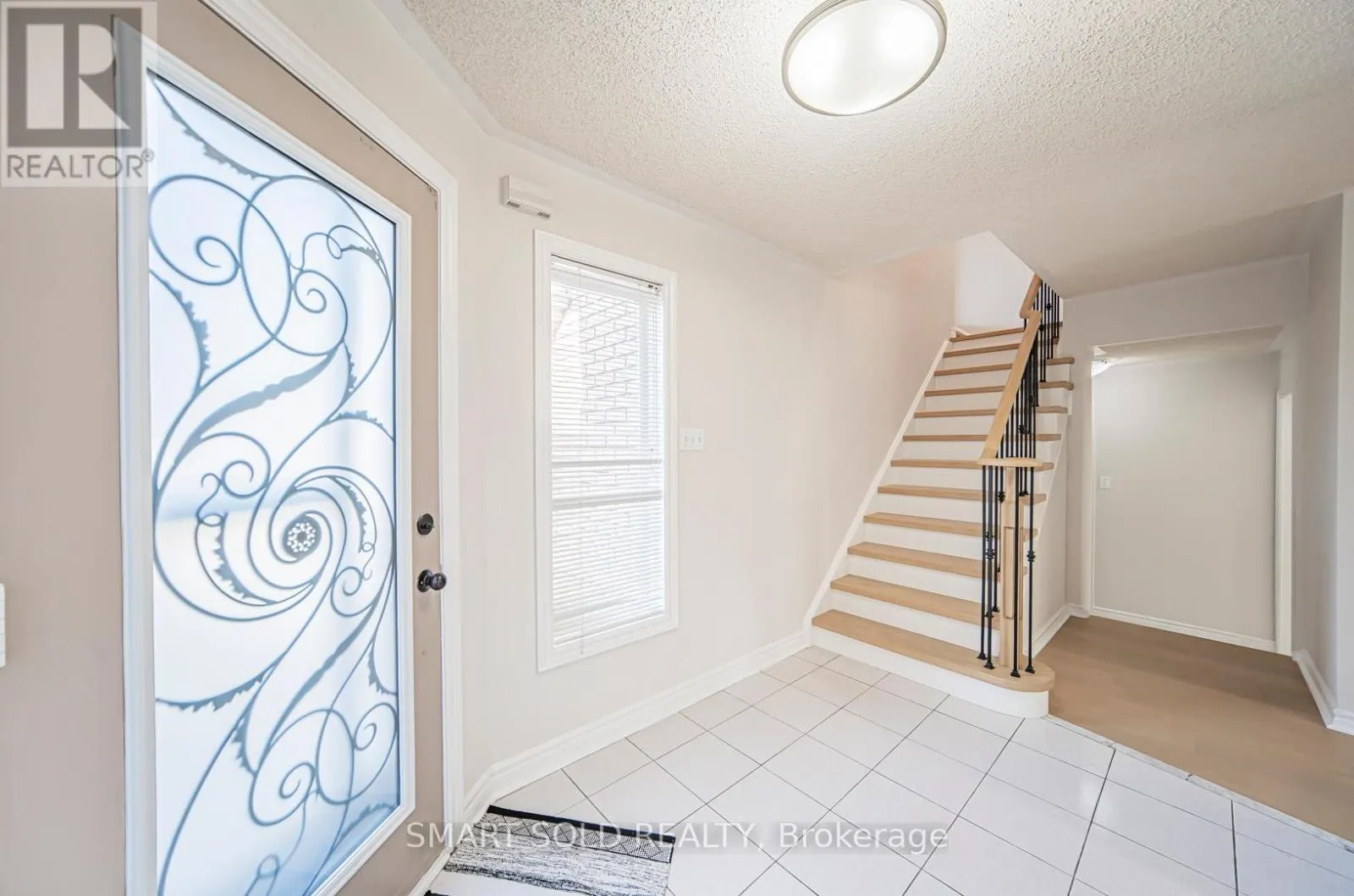 5685 BELL HARBOUR DRIVE