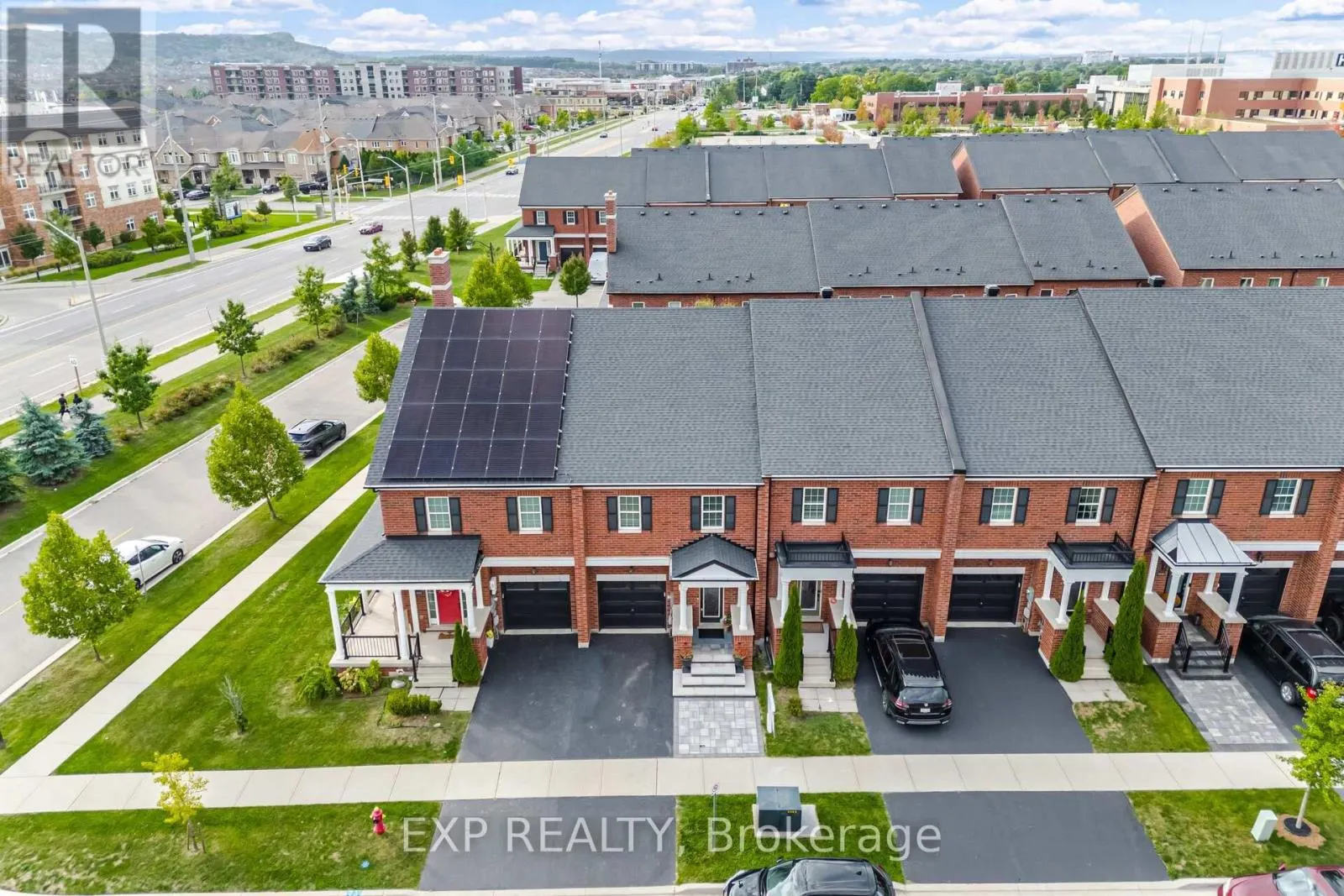 806 BANKS CRESCENT