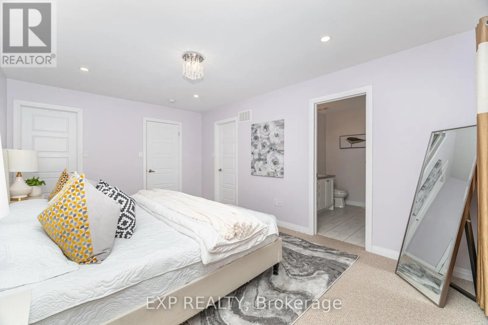 806 BANKS CRESCENT