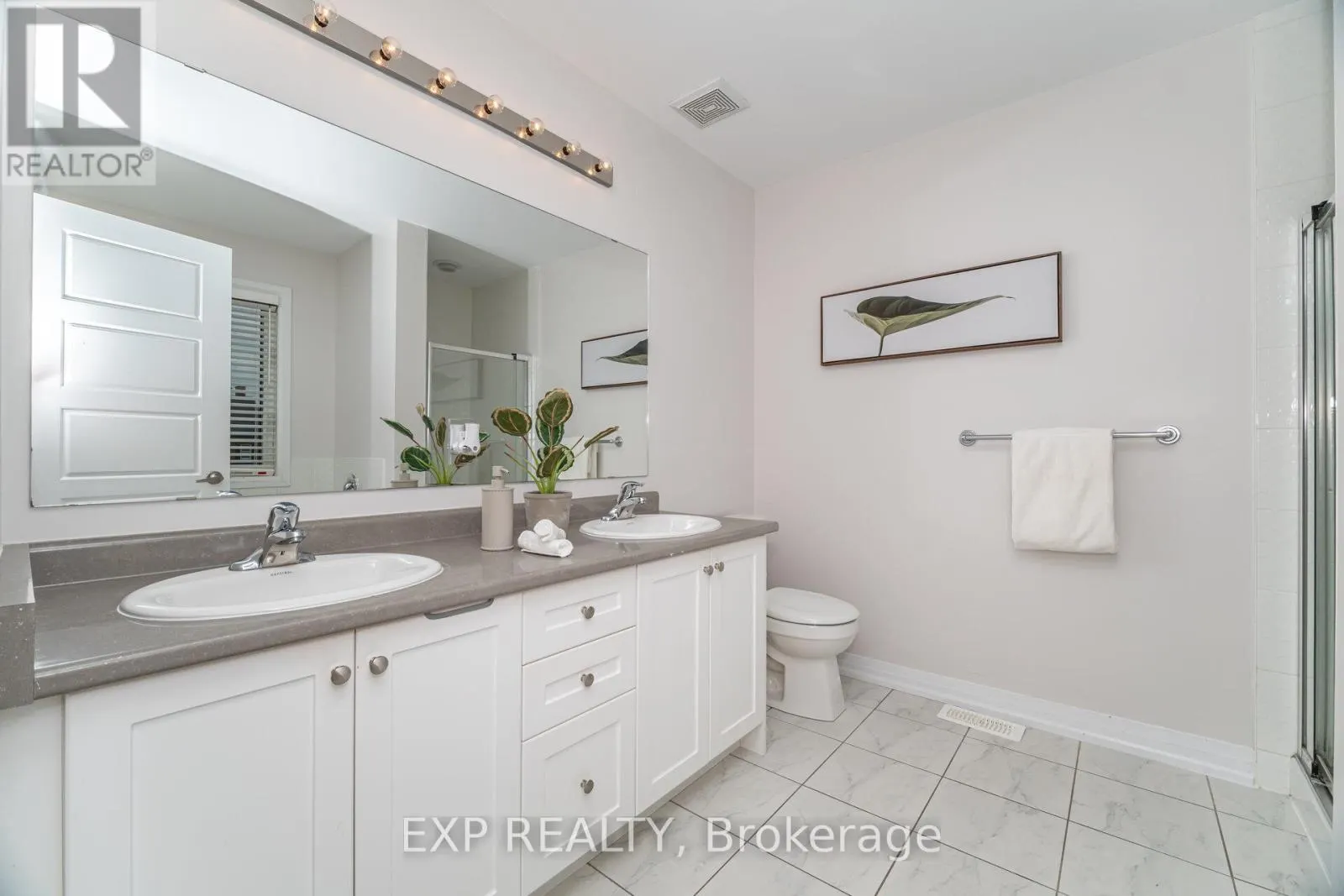 806 BANKS CRESCENT