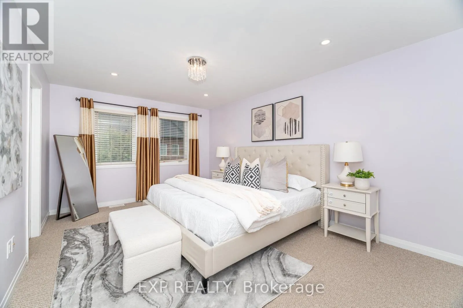 806 BANKS CRESCENT