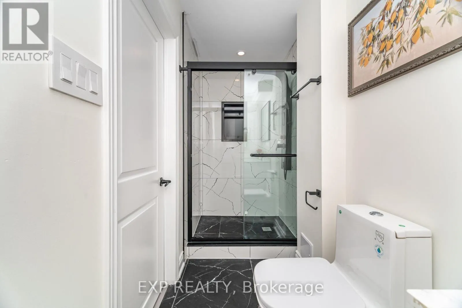 806 BANKS CRESCENT