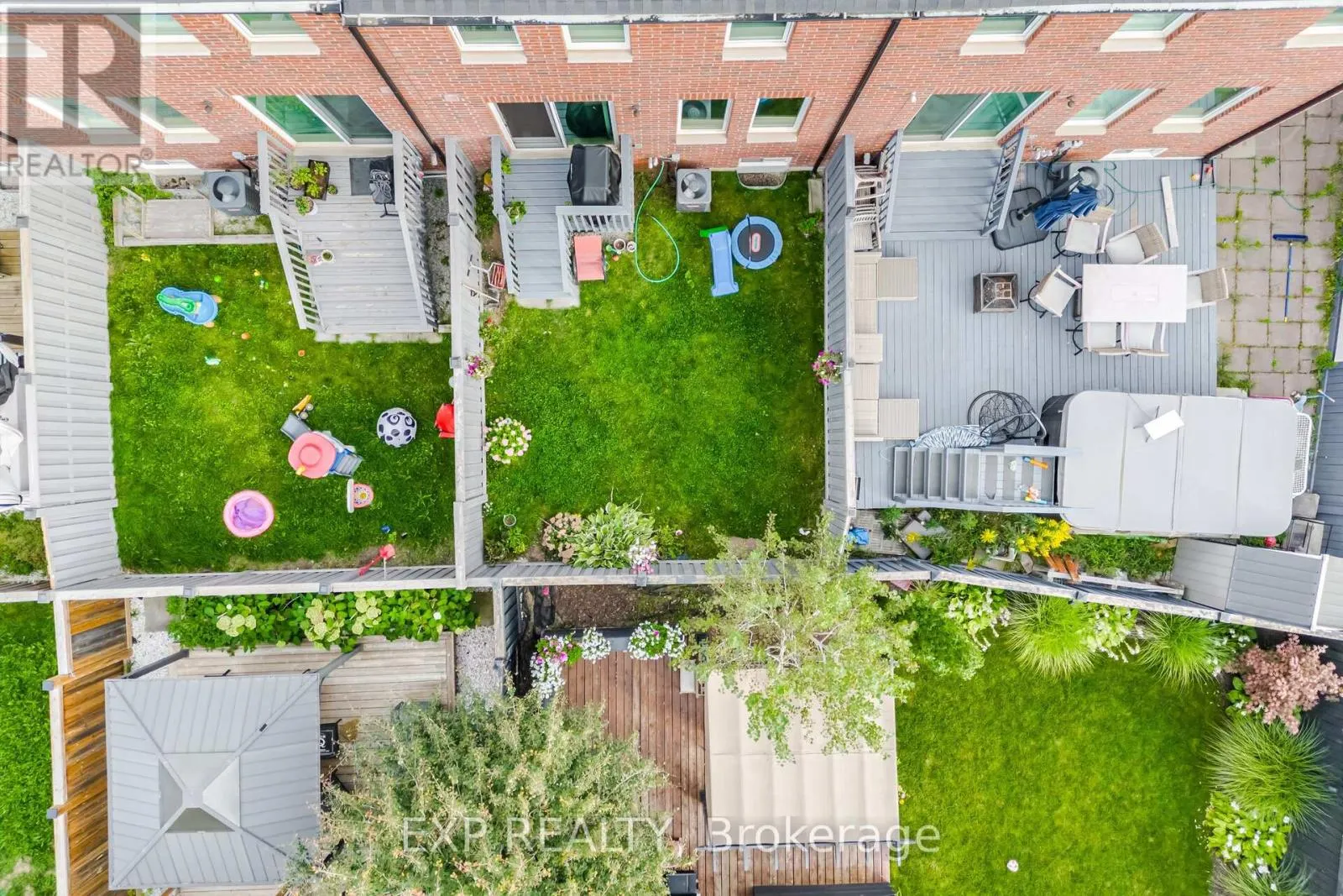 806 BANKS CRESCENT