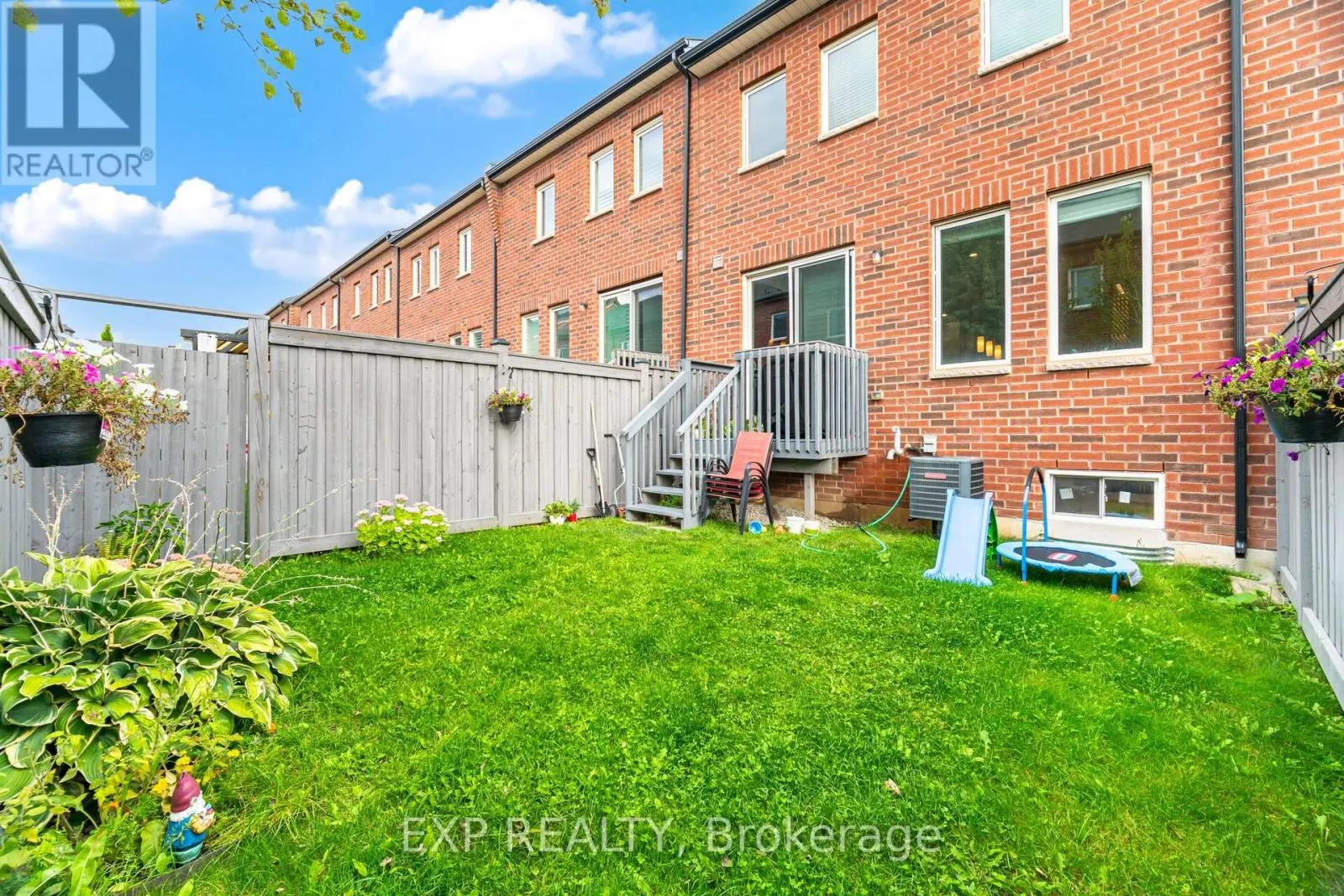 806 BANKS CRESCENT