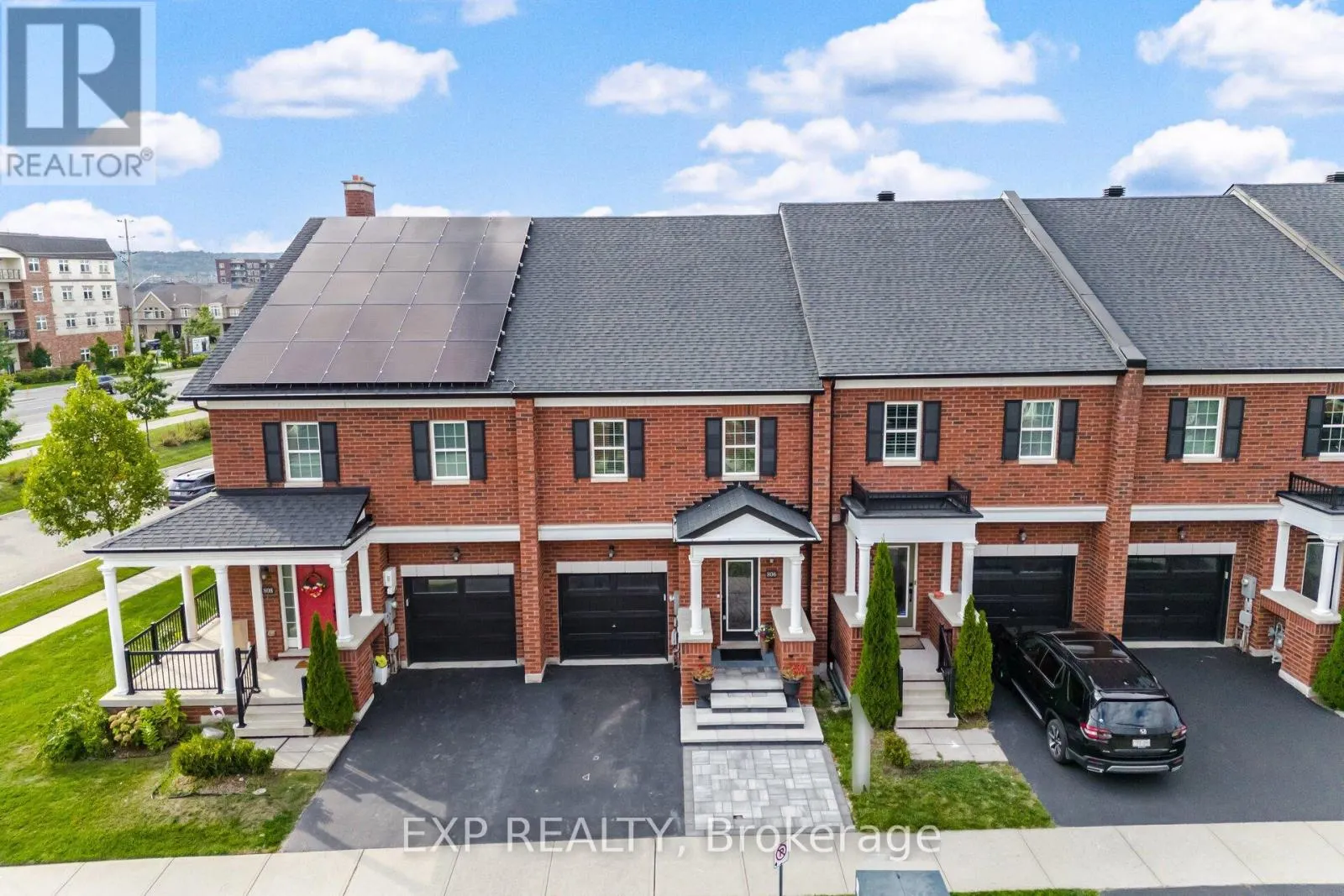 806 BANKS CRESCENT