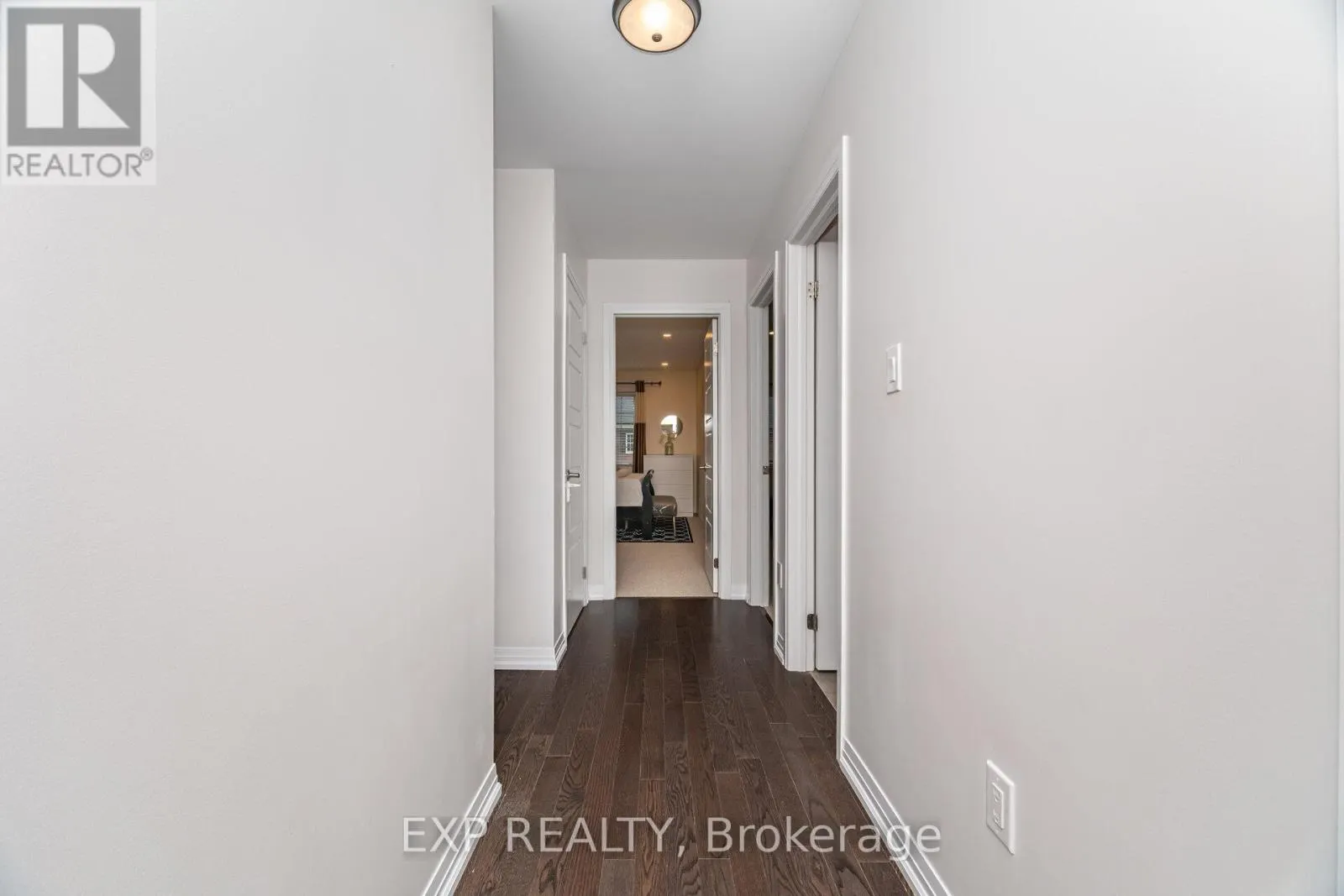 806 BANKS CRESCENT