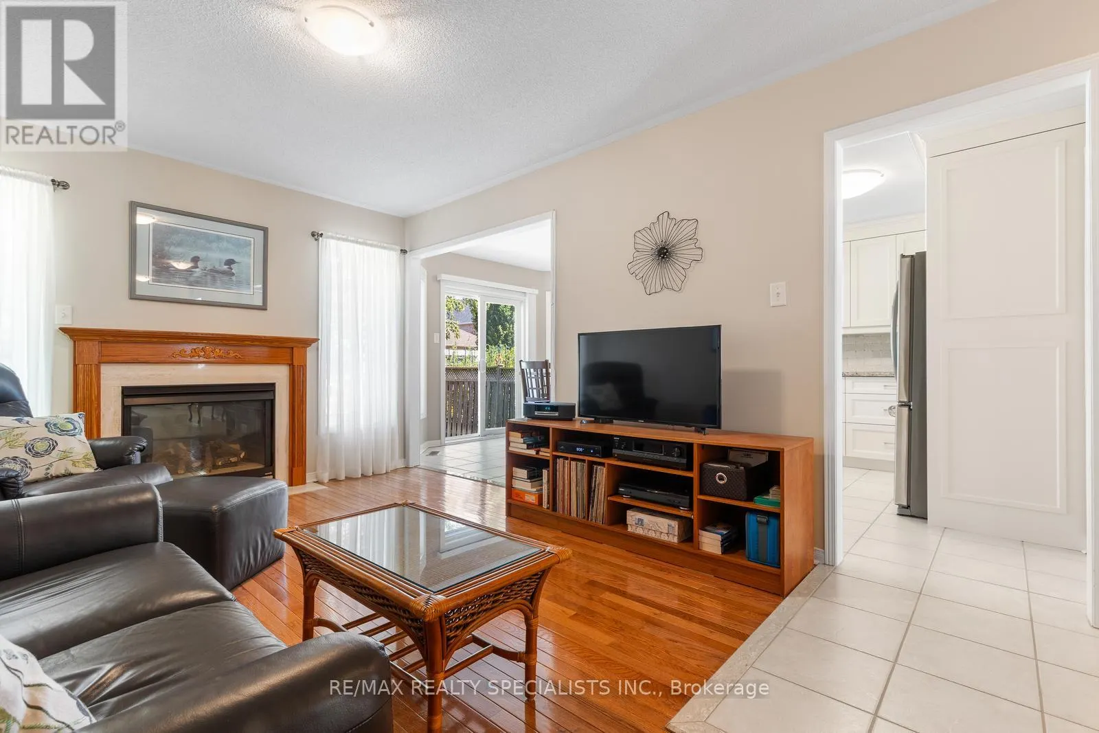 27 BOWMAN STREET