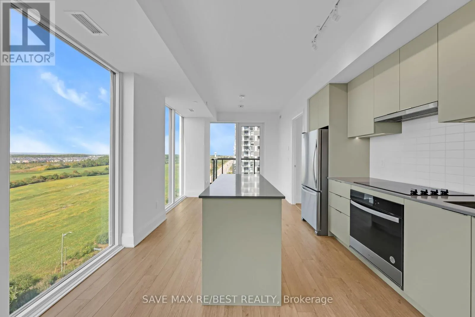 1203 - 3079 TRAFALGAR ROAD