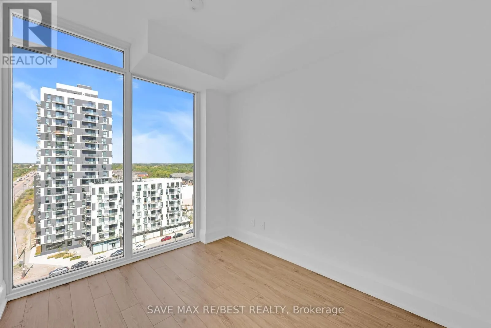 1203 - 3079 TRAFALGAR ROAD