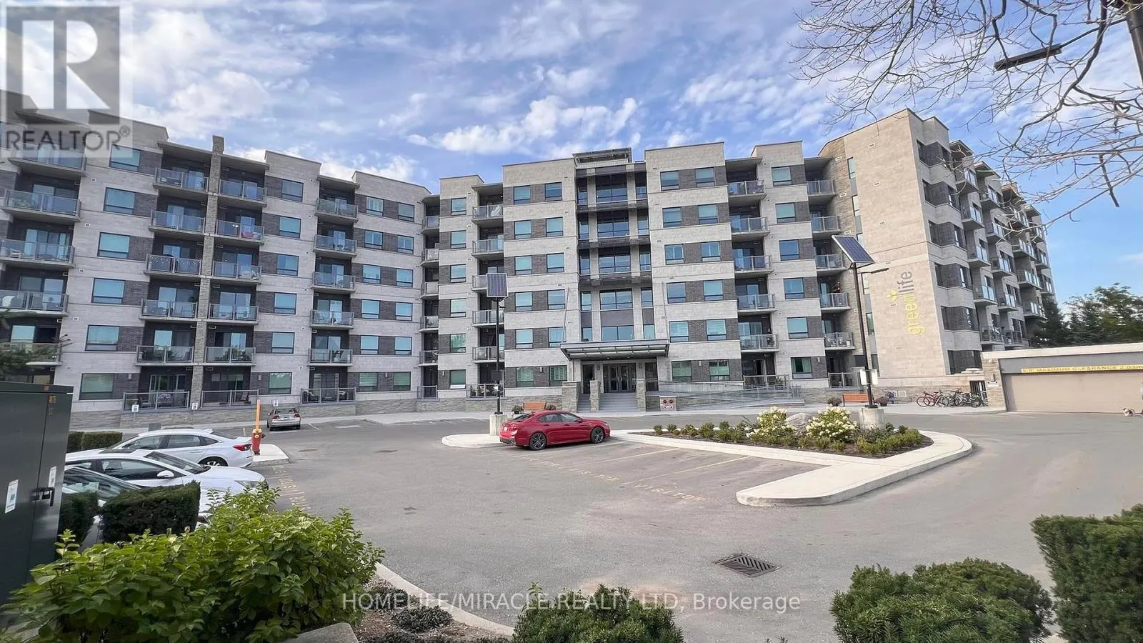 502 - 383 MAIN ST E