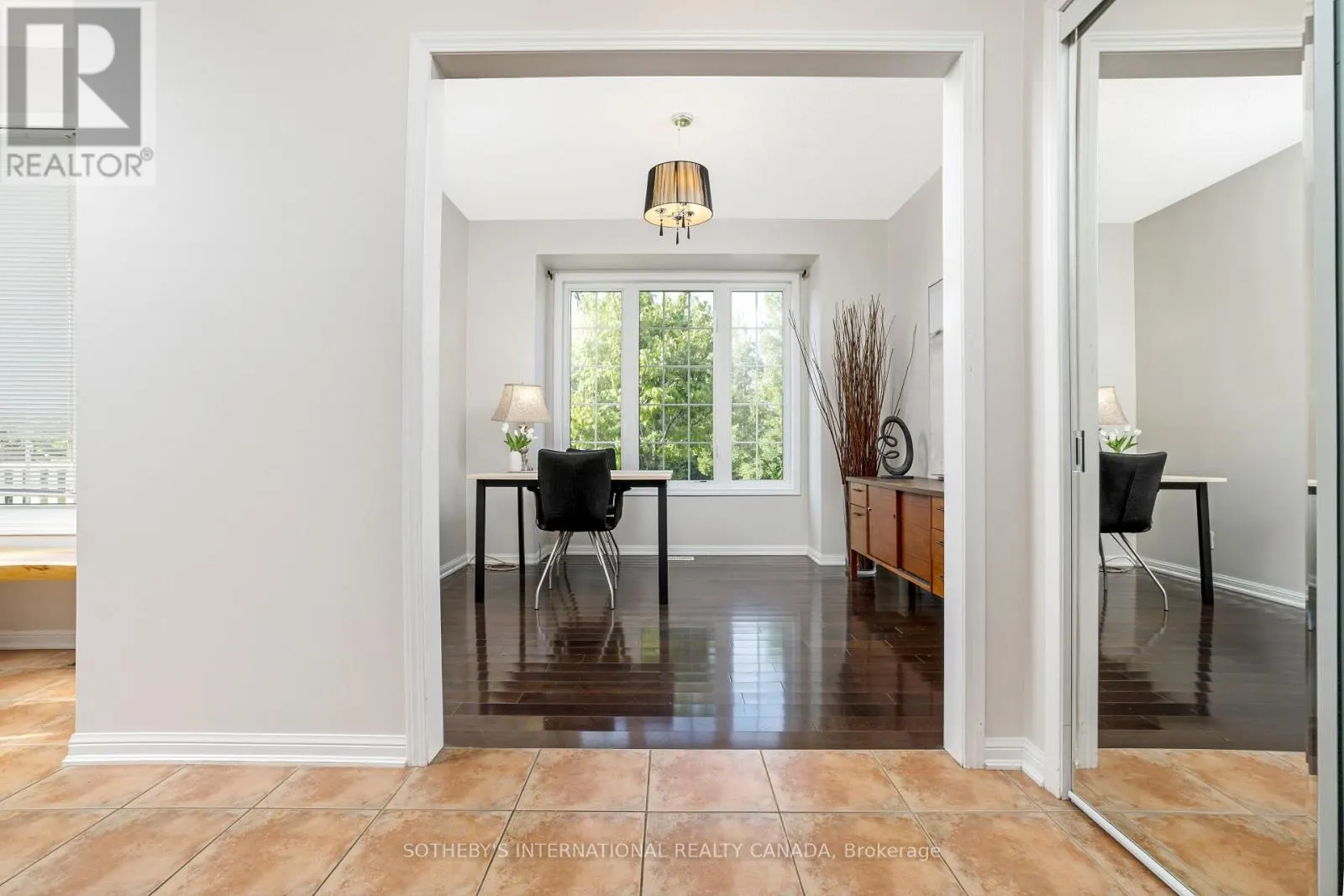 465 CUSICK CIRCLE
