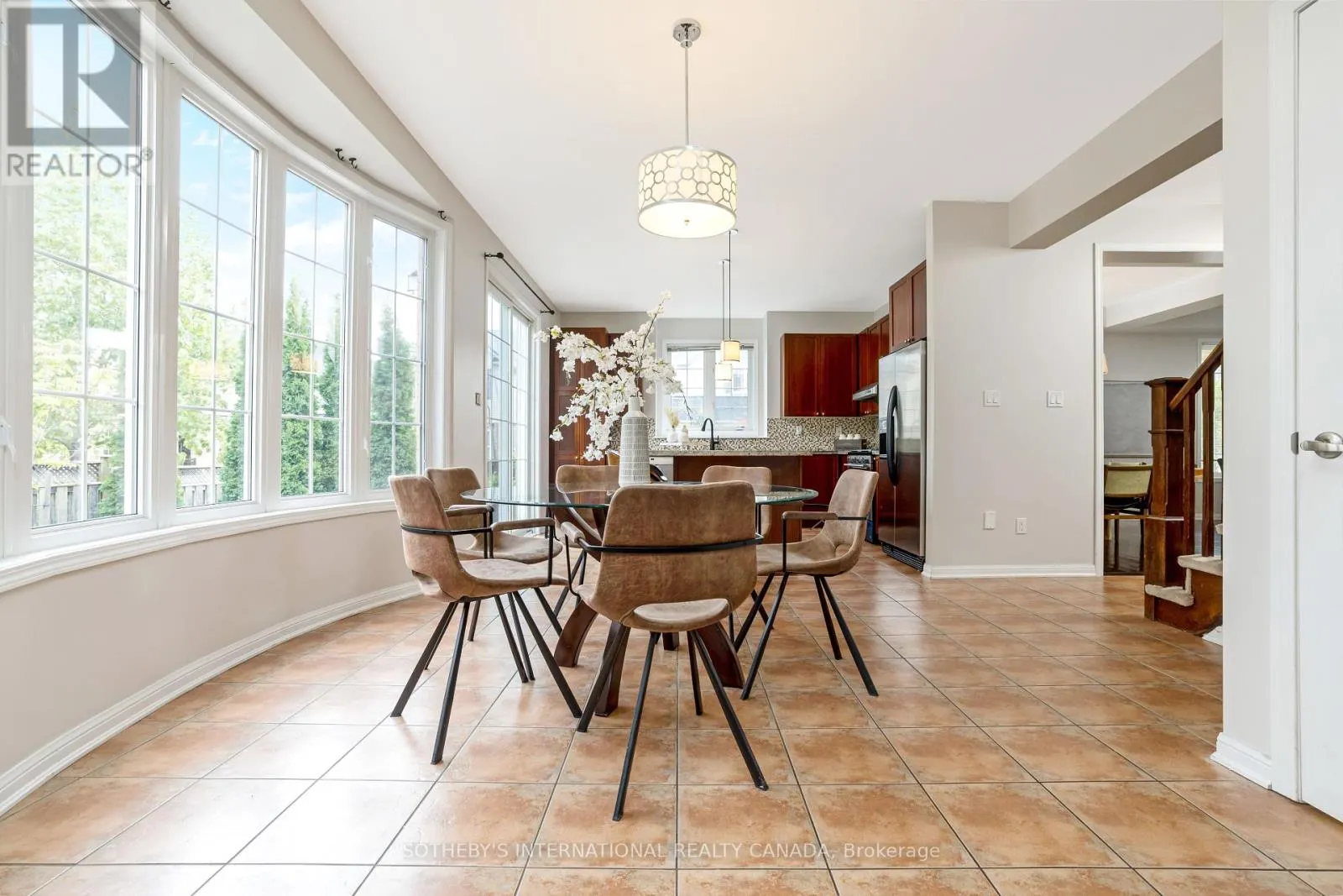 465 CUSICK CIRCLE