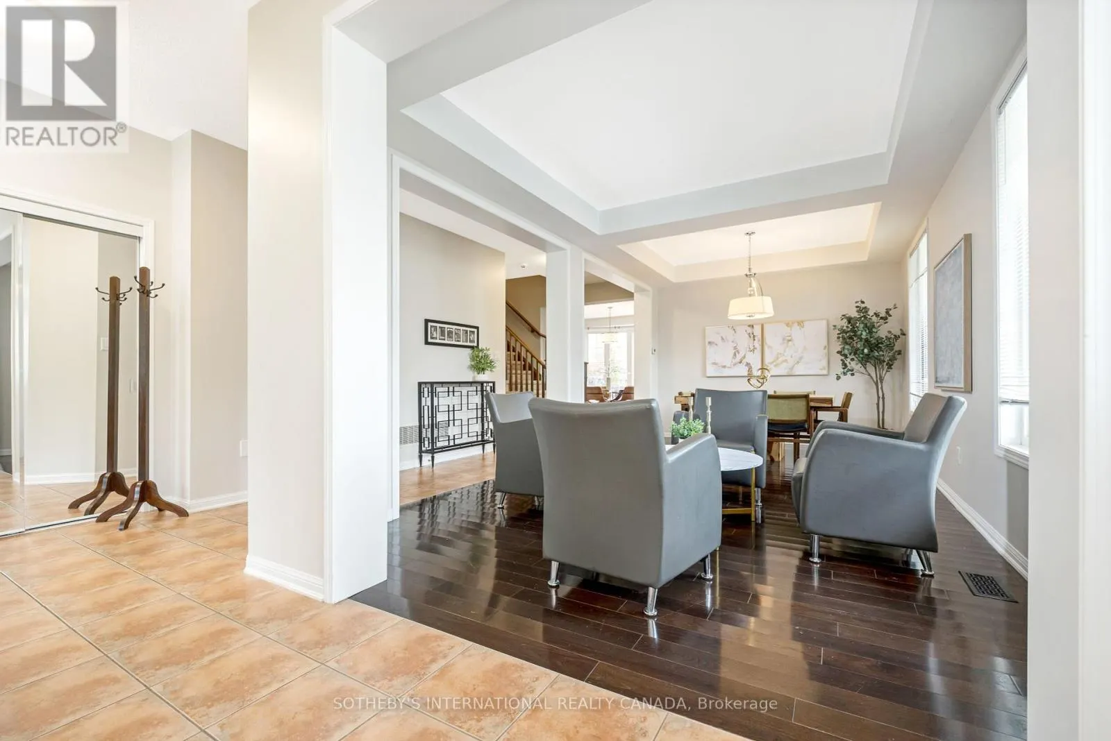 465 CUSICK CIRCLE