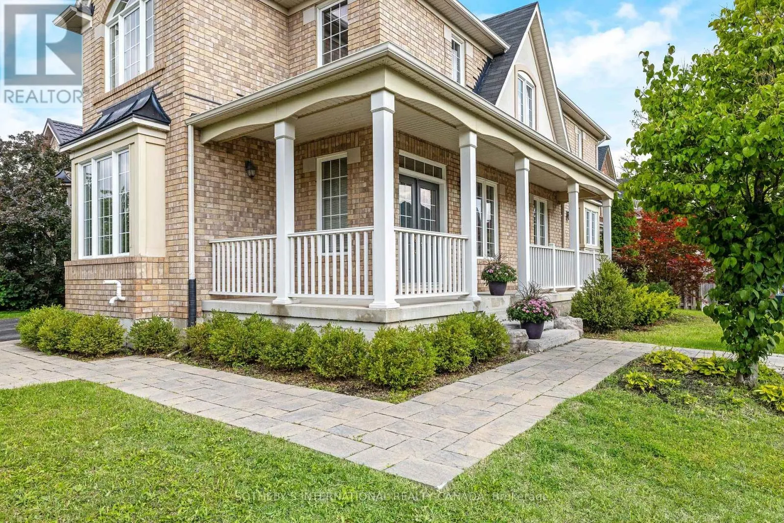 465 CUSICK CIRCLE