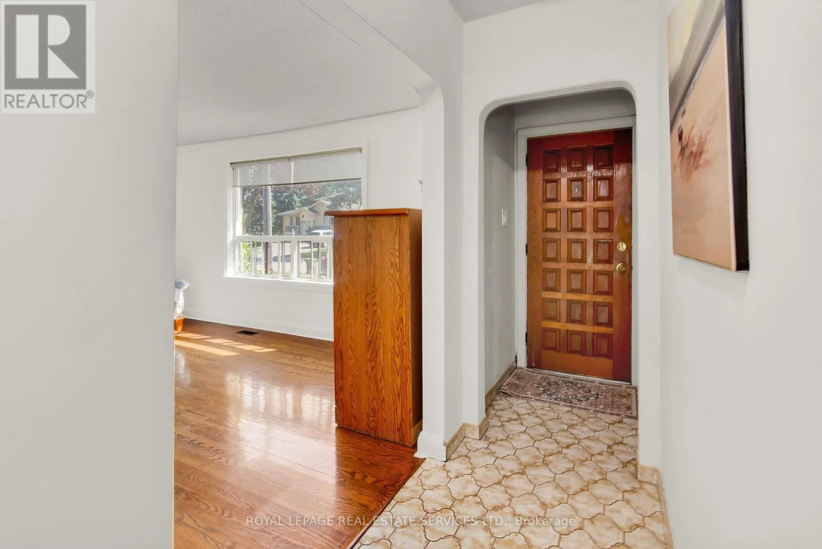 16 REDFERN AVENUE