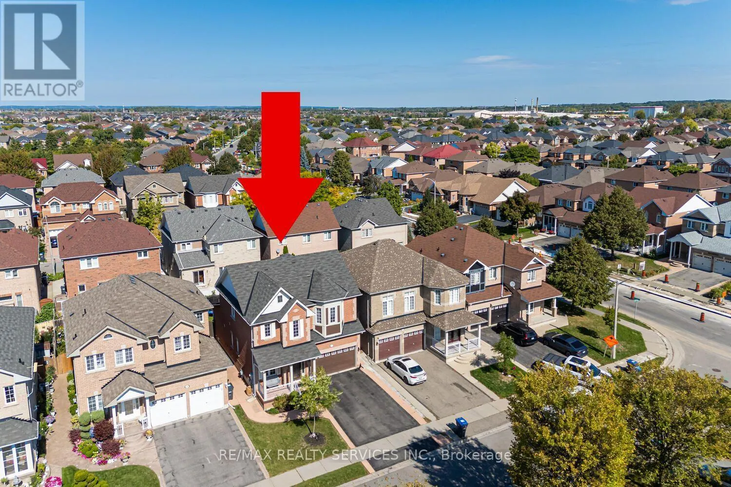 6 FOXHOLLOW ROAD