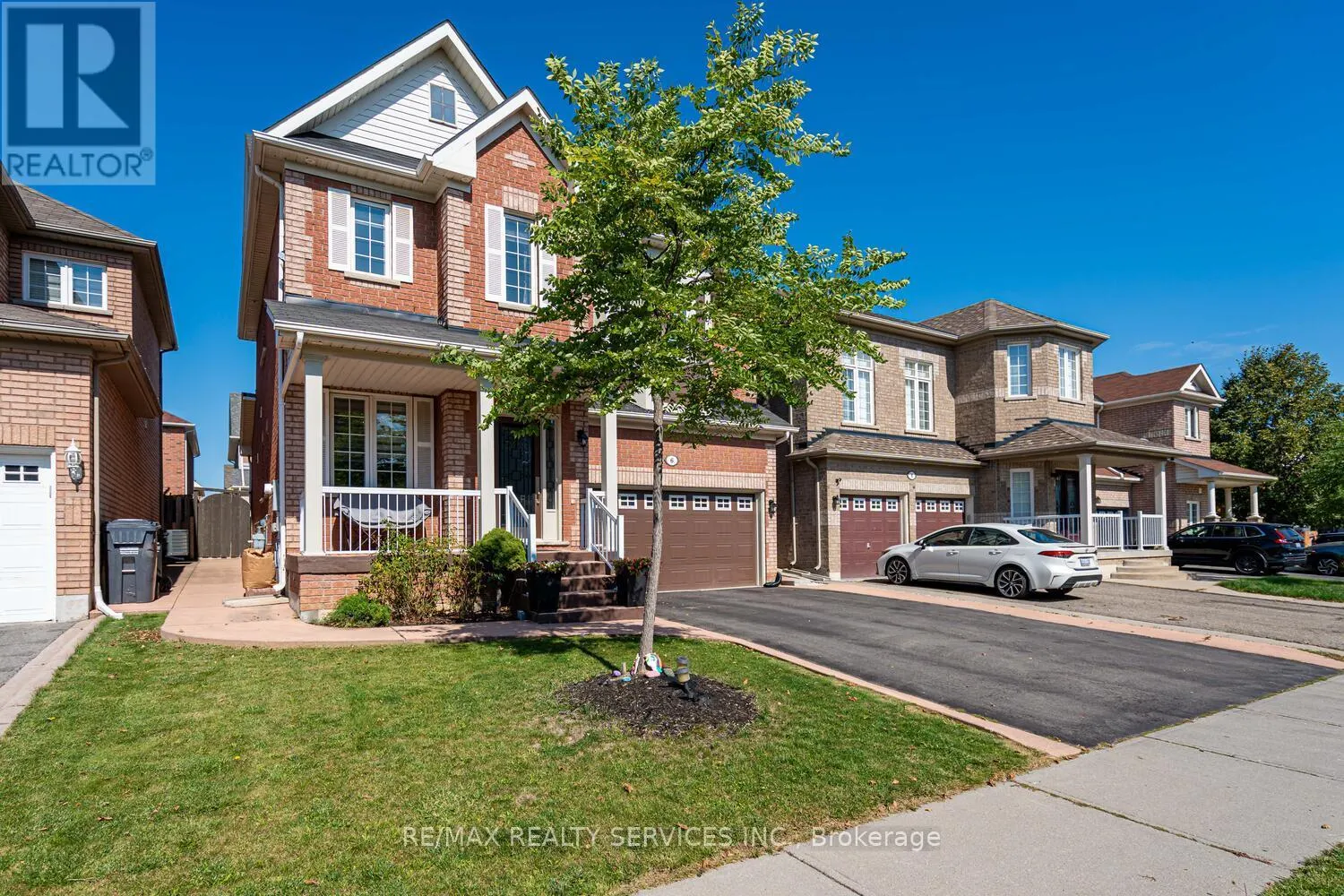6 FOXHOLLOW ROAD