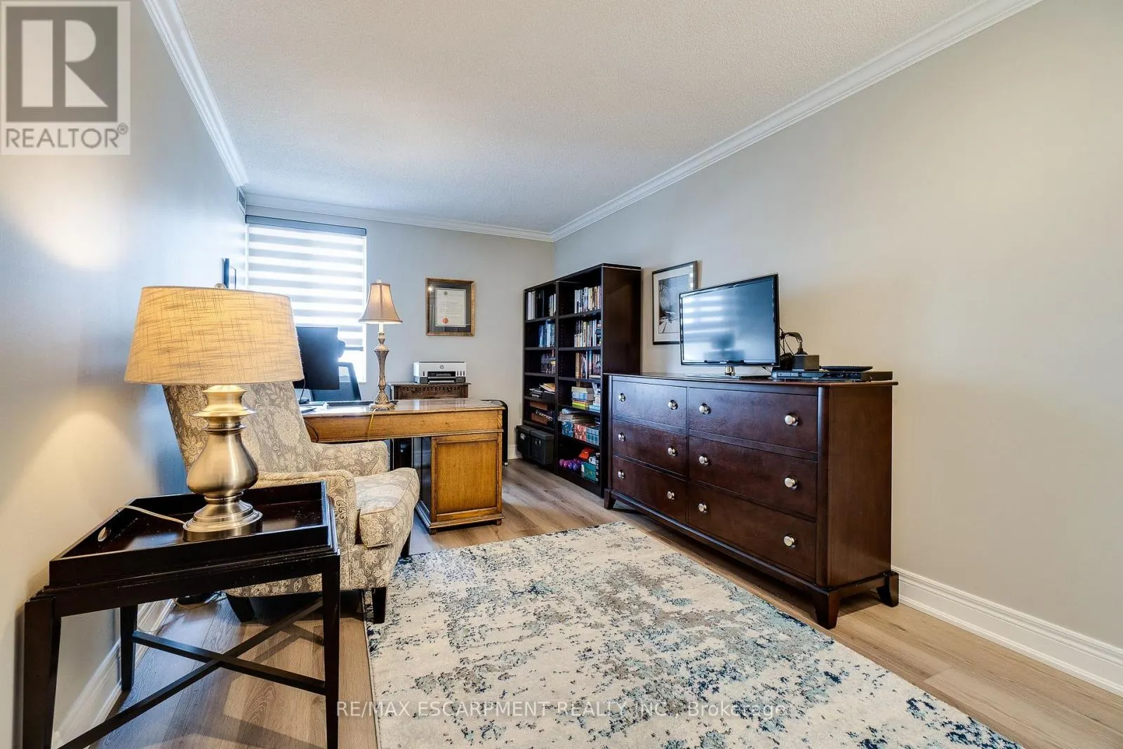 801 - 5280 LAKESHORE ROAD
