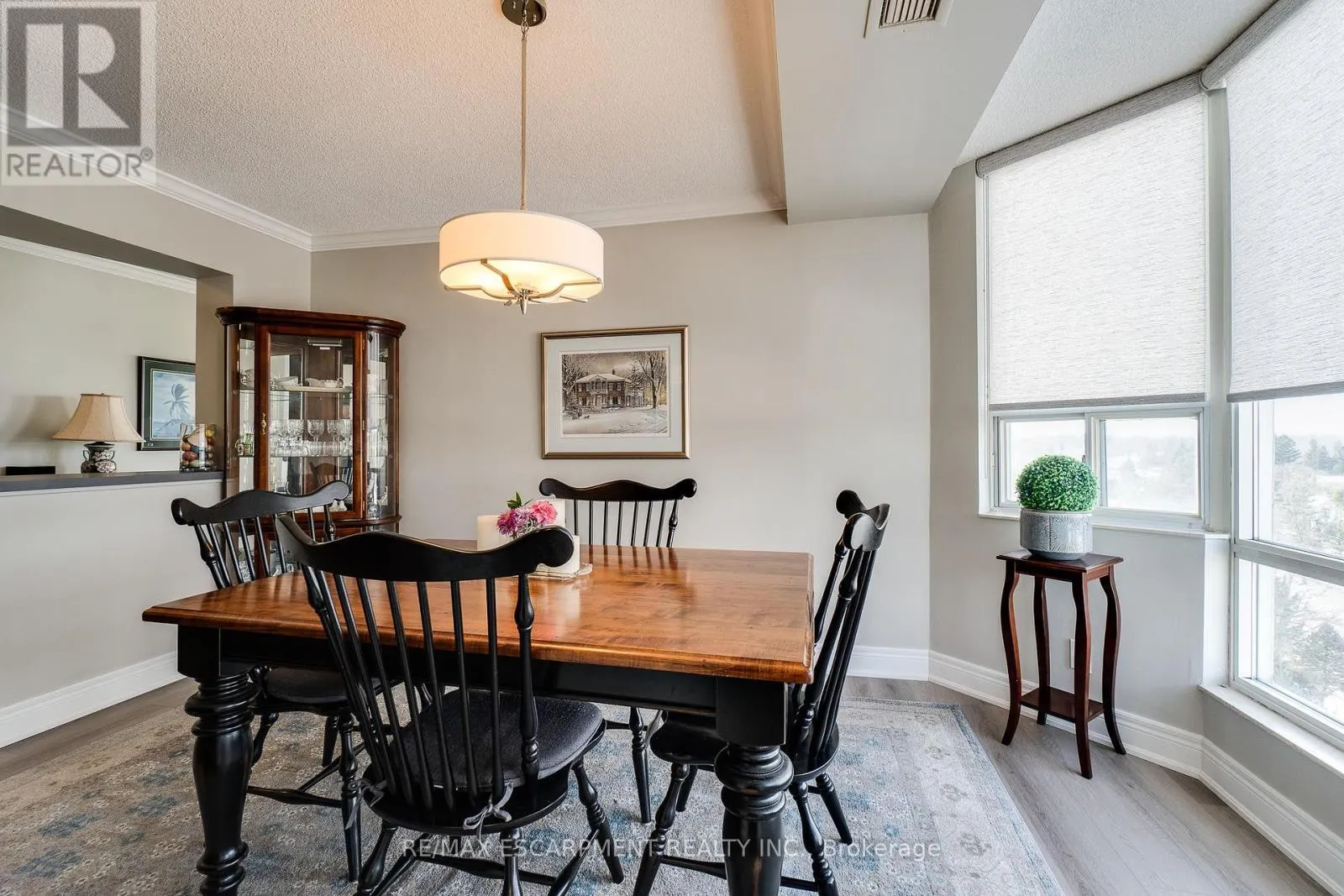 801 - 5280 LAKESHORE ROAD