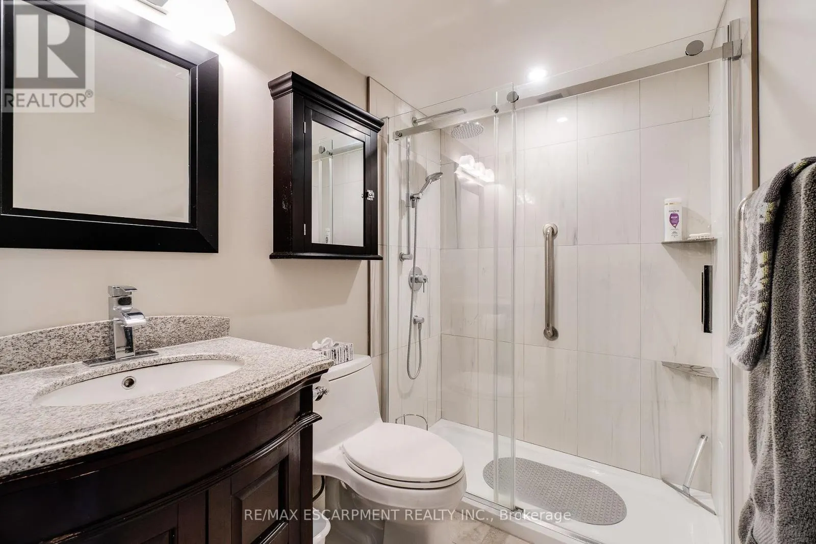 801 - 5280 LAKESHORE ROAD