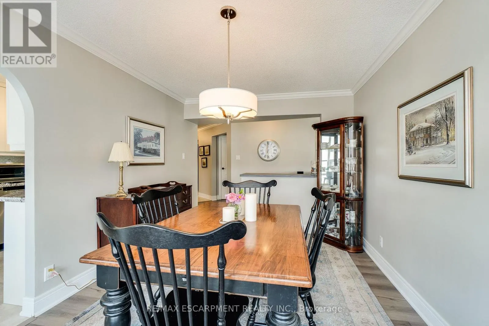 801 - 5280 LAKESHORE ROAD