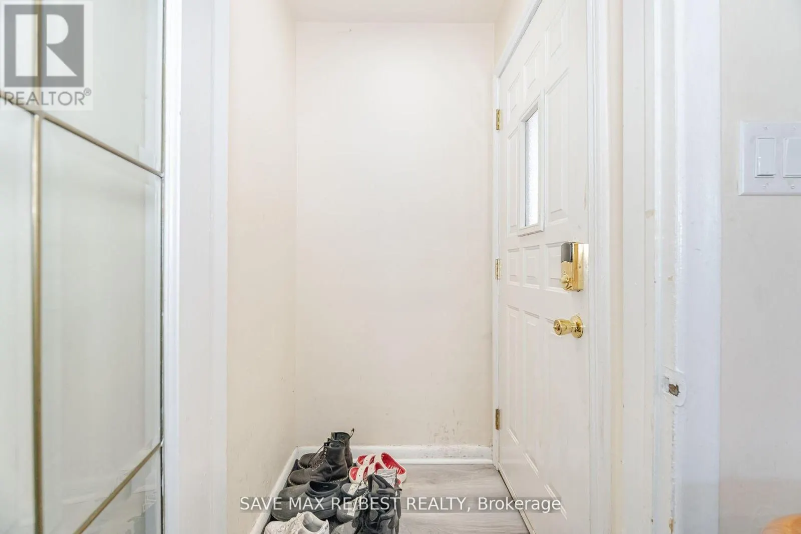 29 BROOKMERE ROAD