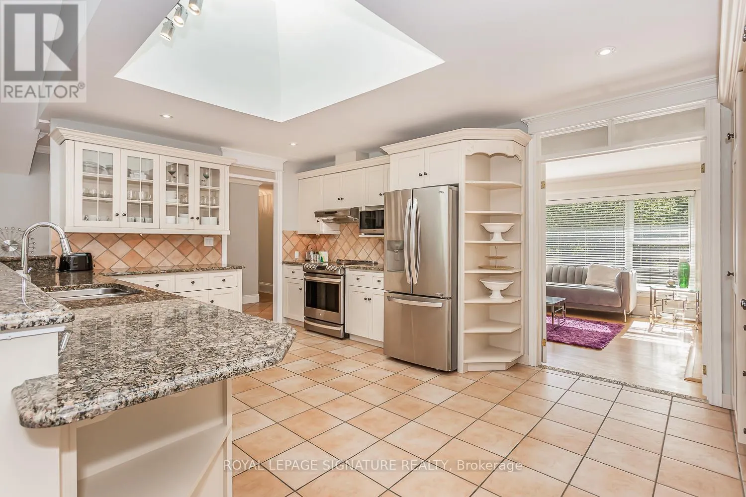 383 MAPLEHURST AVENUE