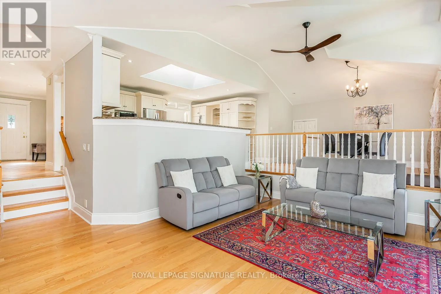 383 MAPLEHURST AVENUE