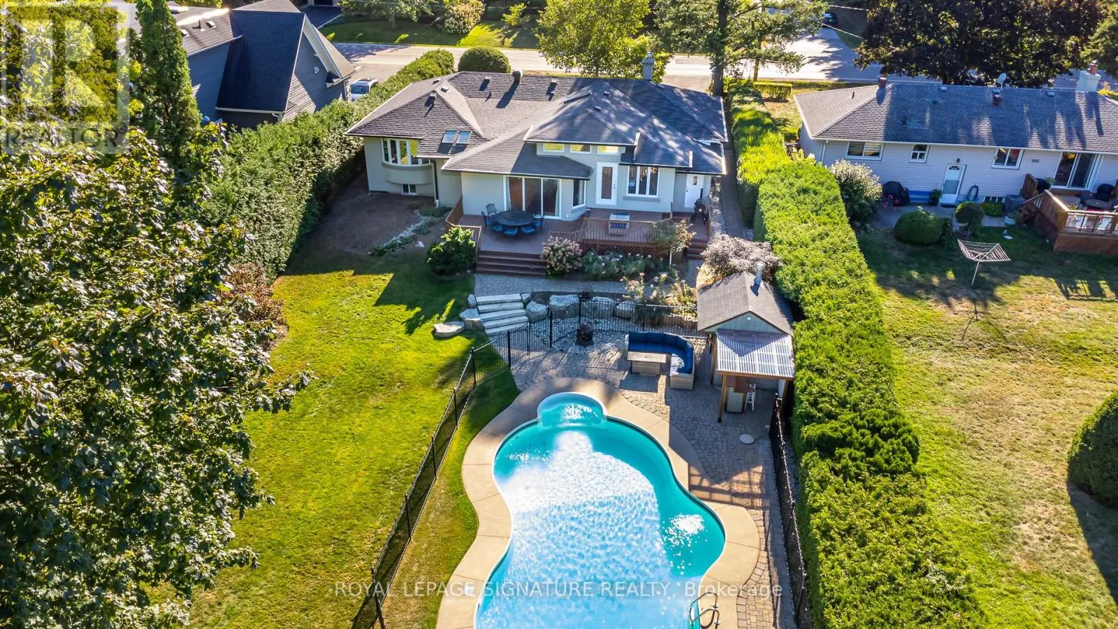 383 MAPLEHURST AVENUE