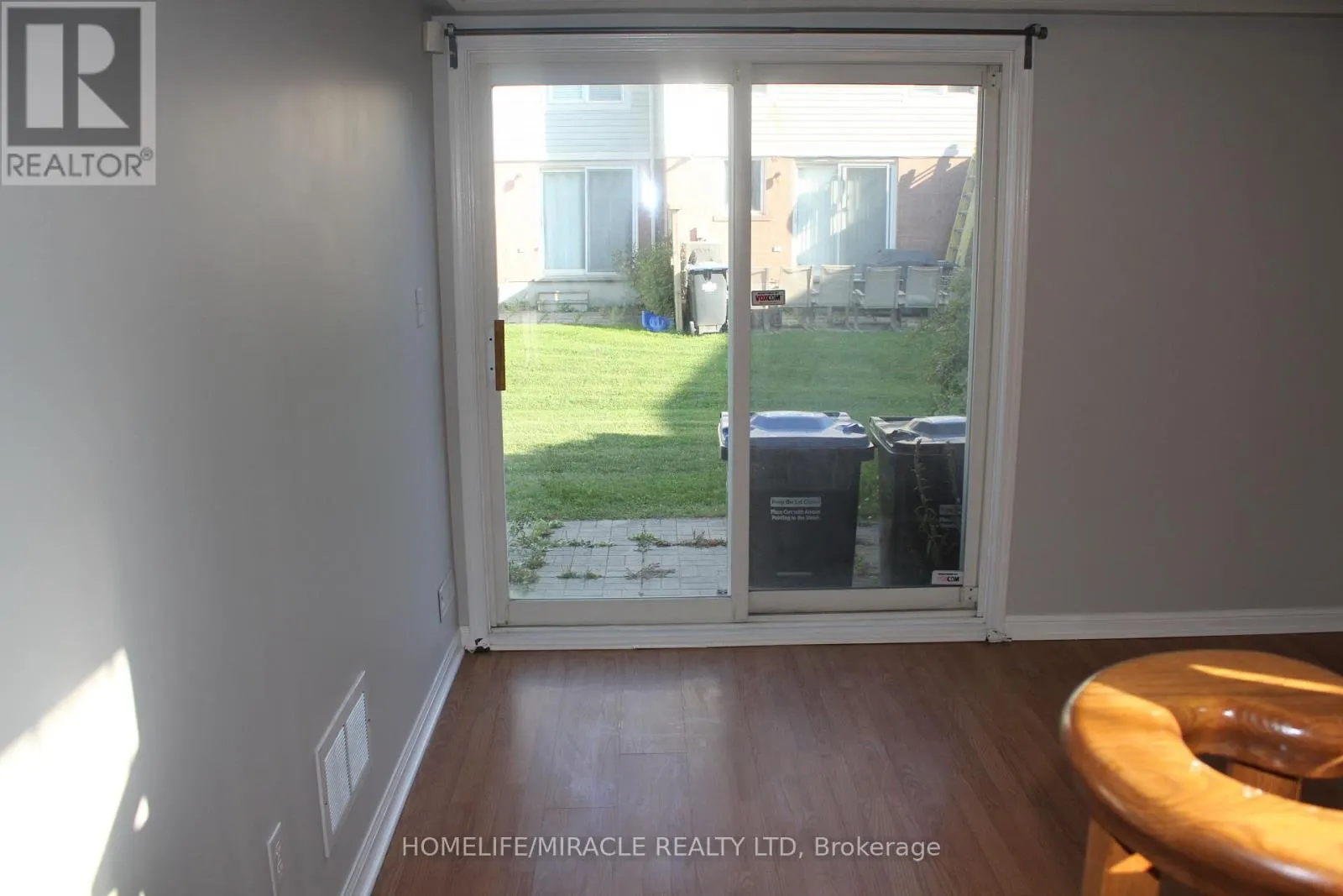 38 - 5980 WHITEHORN AVENUE