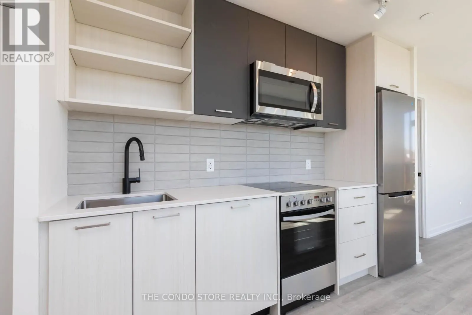 310 - 2300 ST. CLAIR AVENUE W