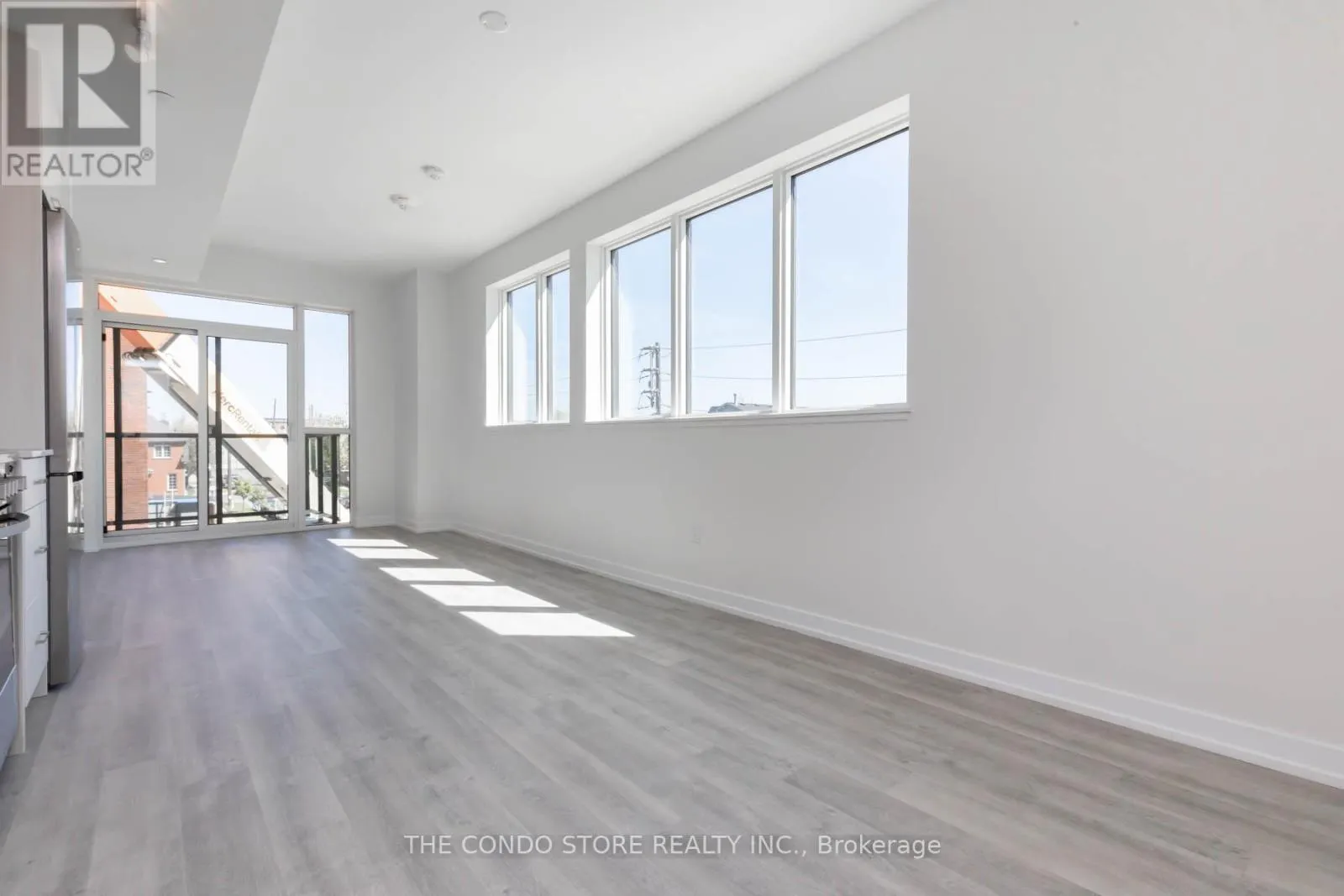 310 - 2300 ST. CLAIR AVENUE W