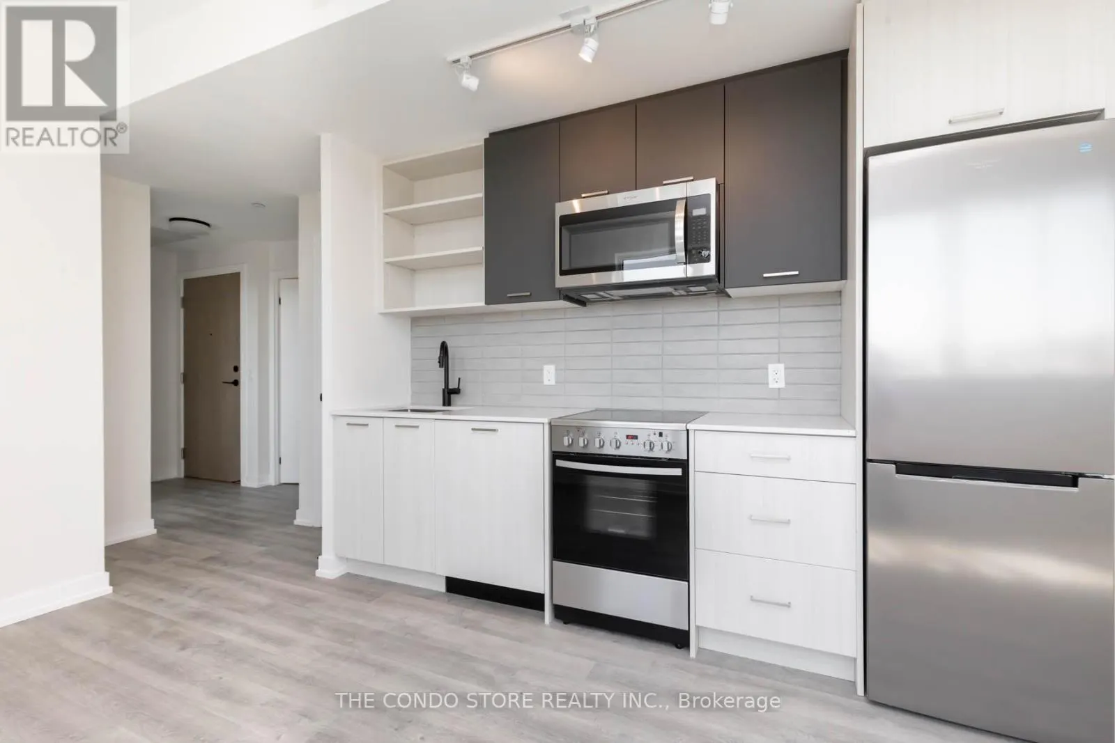 310 - 2300 ST. CLAIR AVENUE W