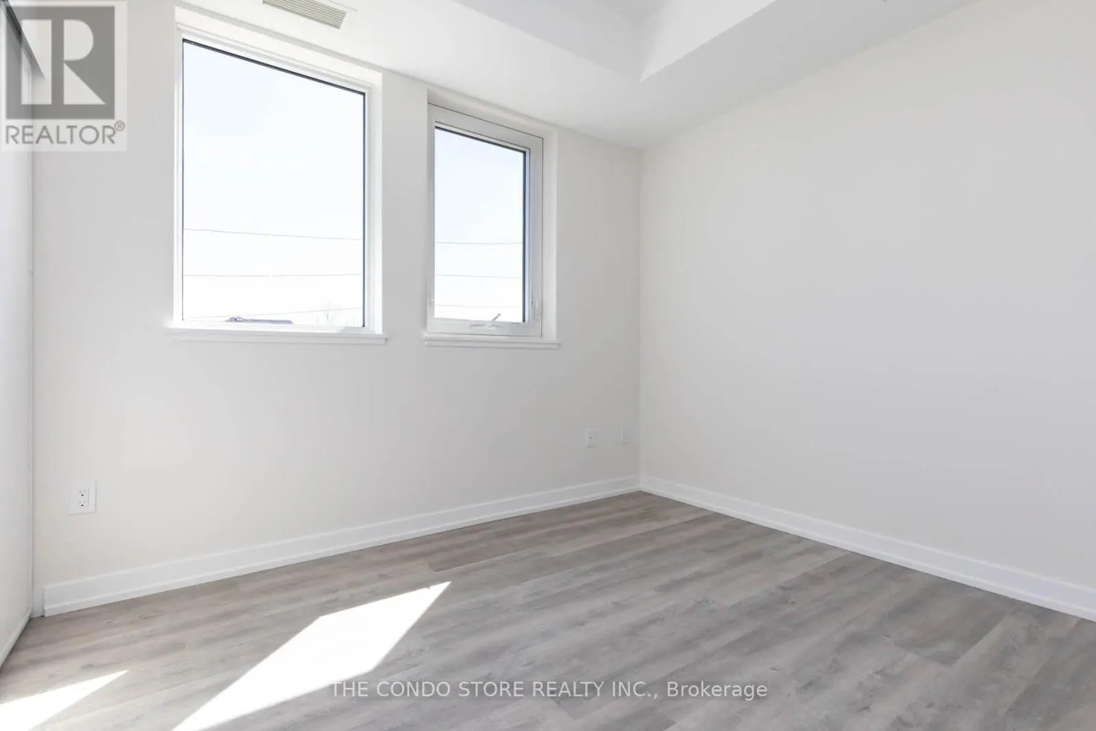 310 - 2300 ST. CLAIR AVENUE W
