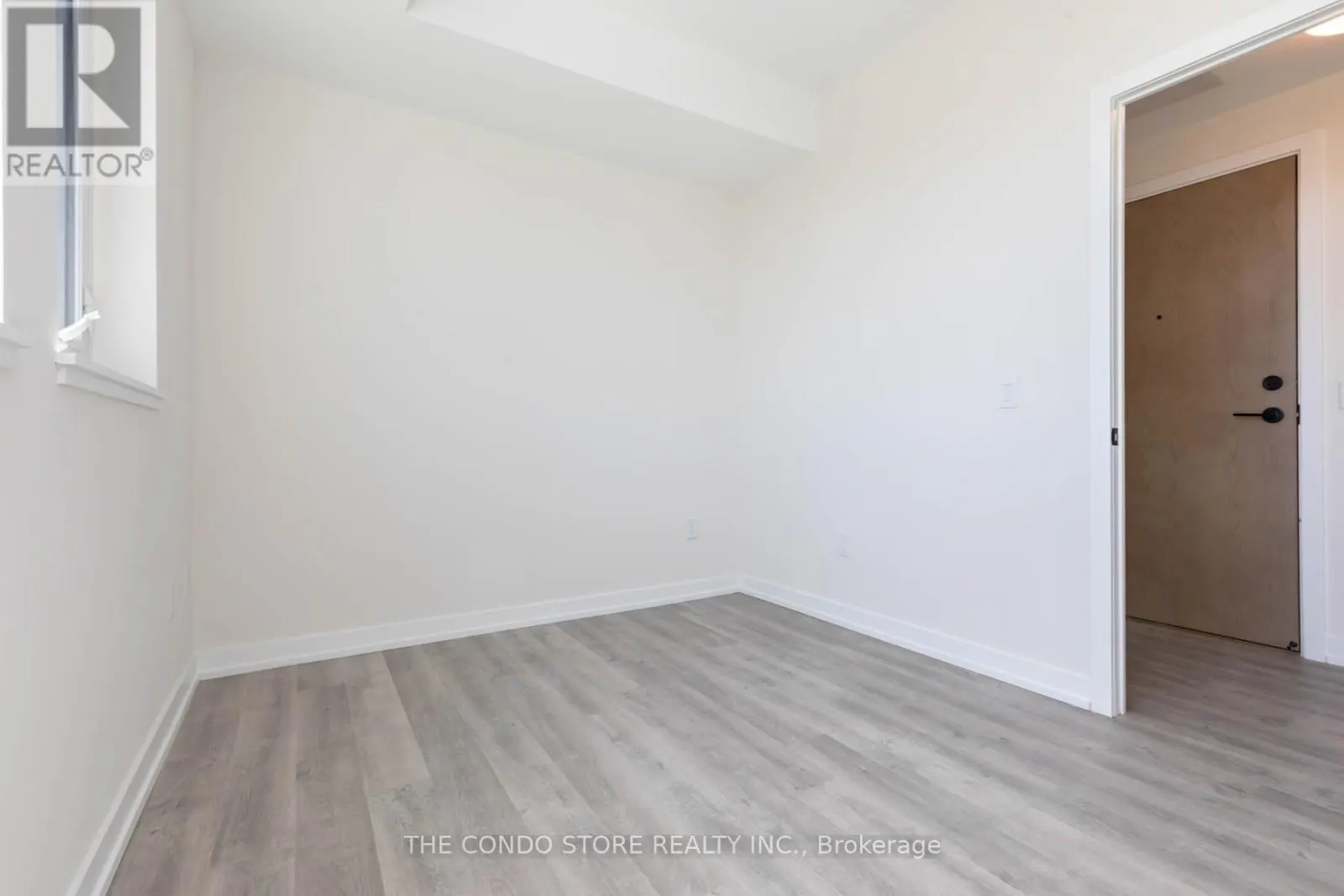 310 - 2300 ST. CLAIR AVENUE W