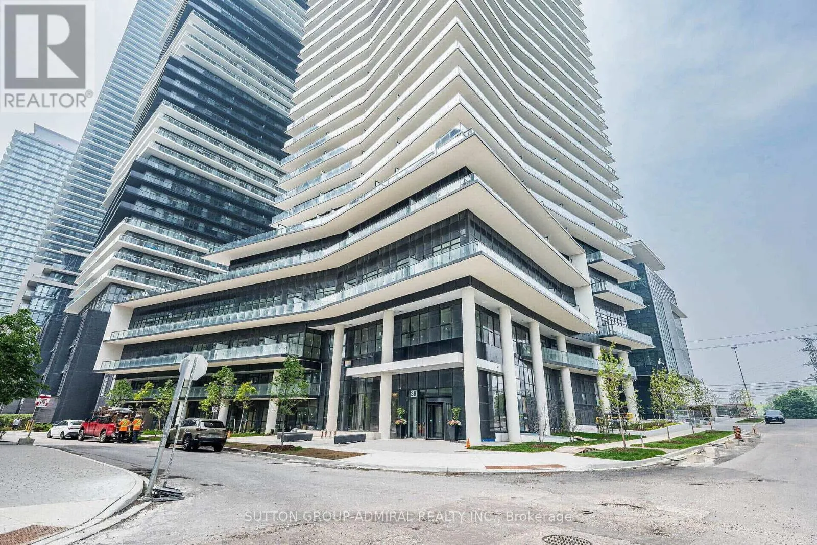 5006 - 38 ANNIE CRAIG DRIVE