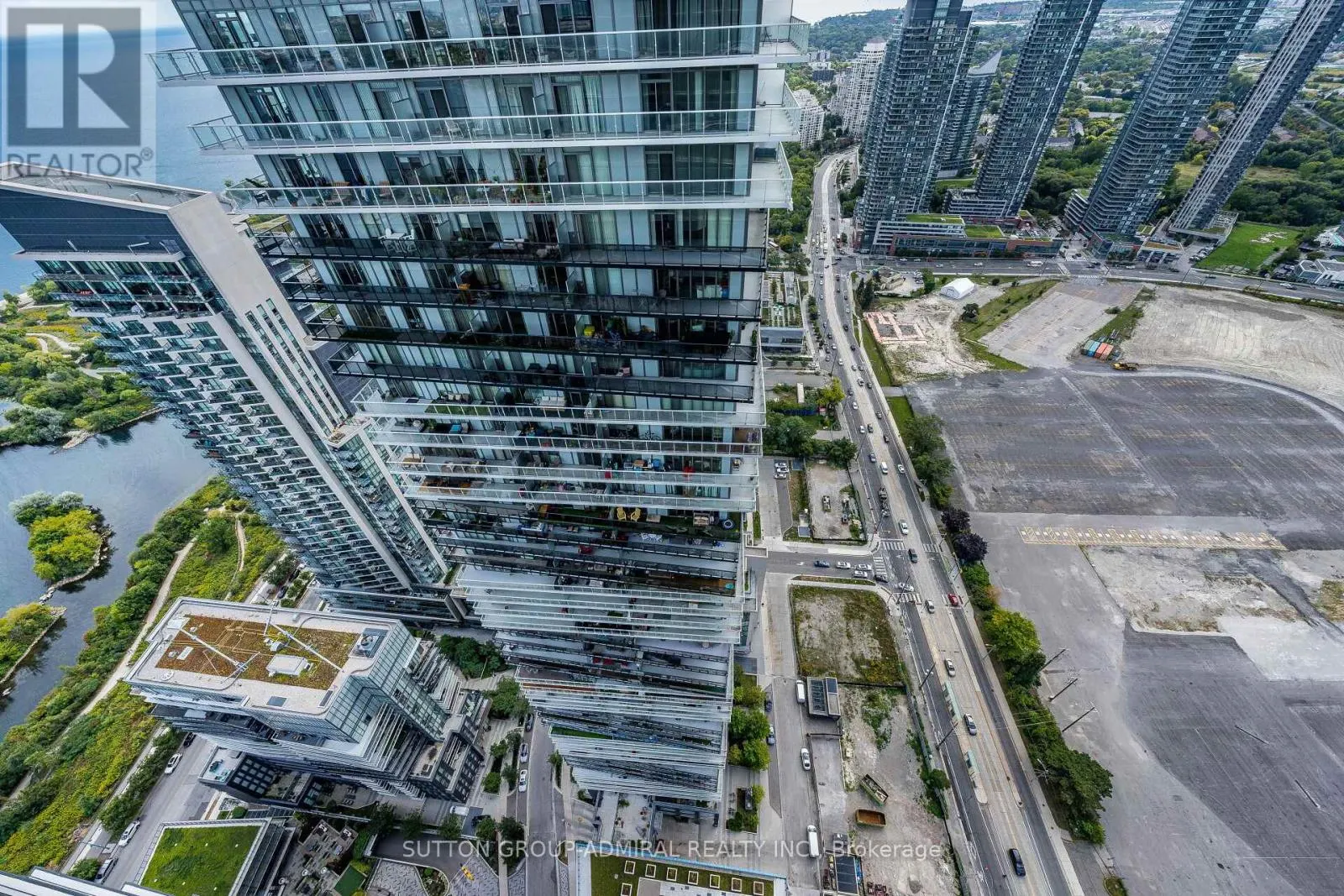 5006 - 38 ANNIE CRAIG DRIVE