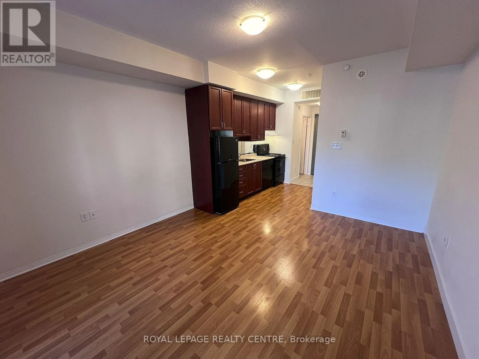 113 - 3055 THOMAS STREET