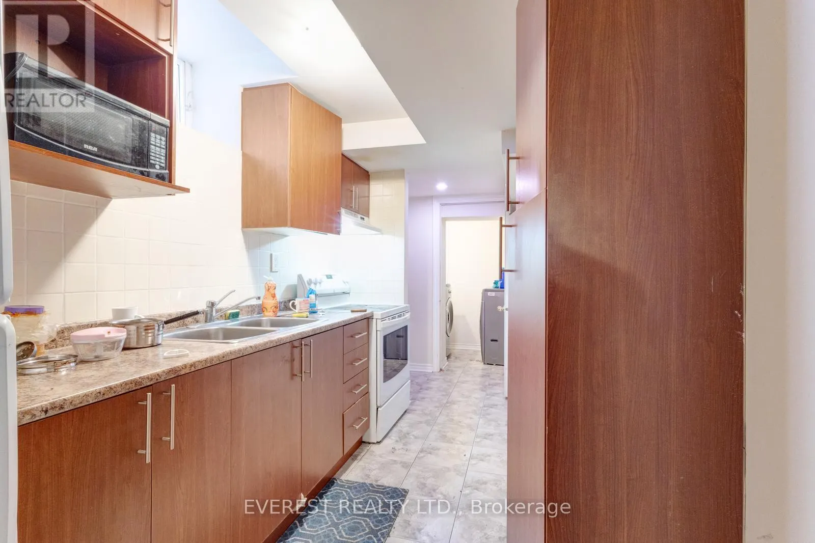 5172 NESTLING GROVE